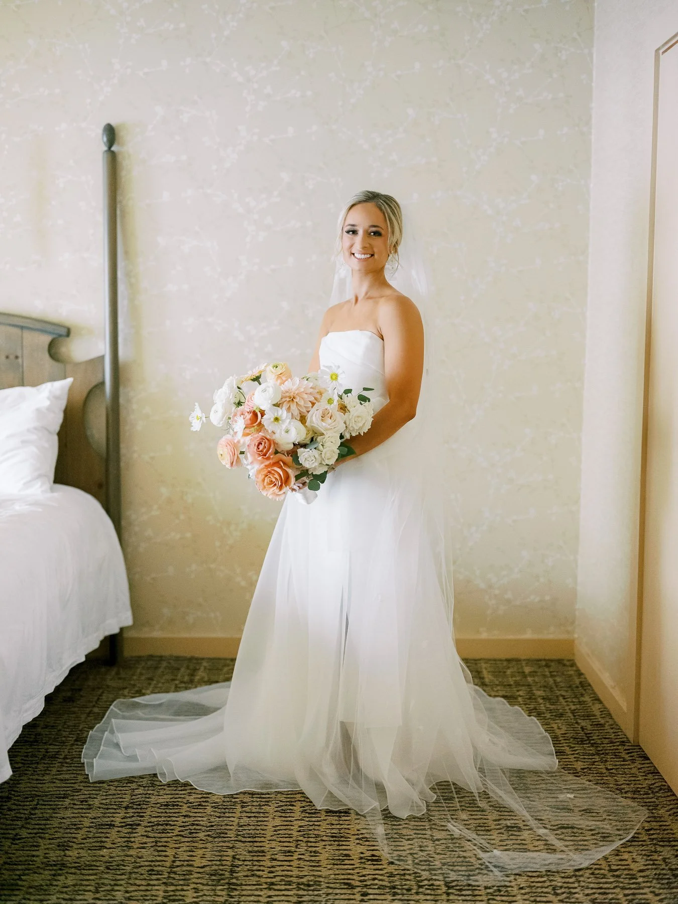 The Sagamore Fall Wedding by Michelle Lange Photography-19.jpg