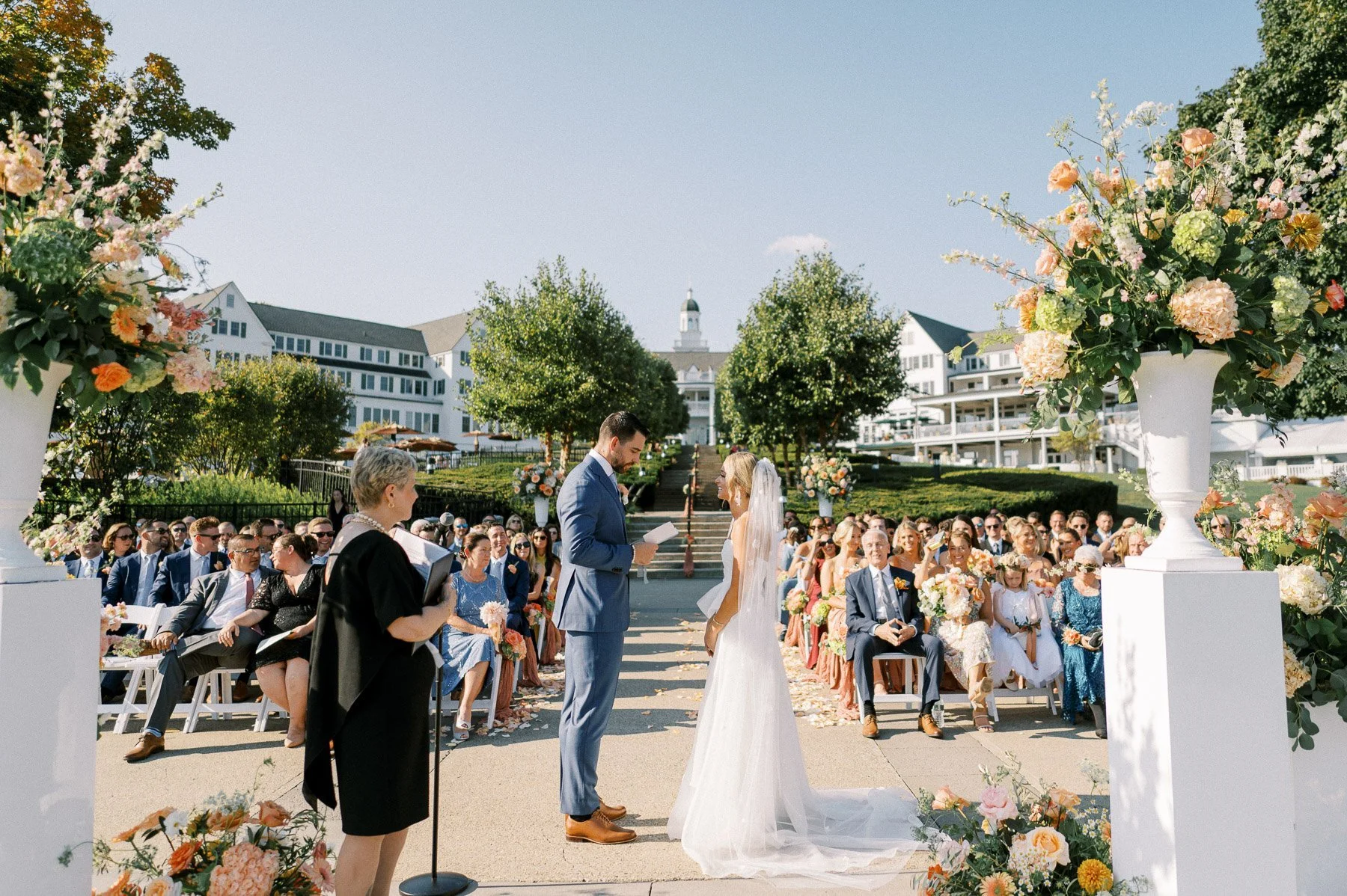 The Sagamore Fall Wedding by Michelle Lange Photography-83.jpg
