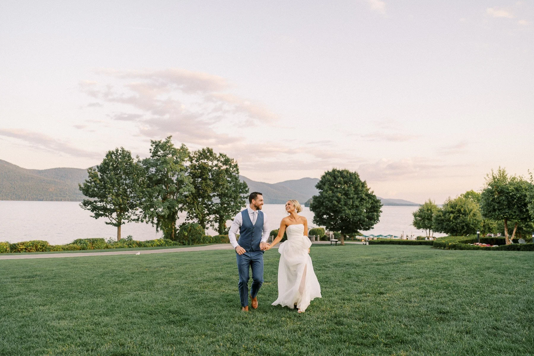 The Sagamore Fall Wedding by Michelle Lange Photography-190.jpg