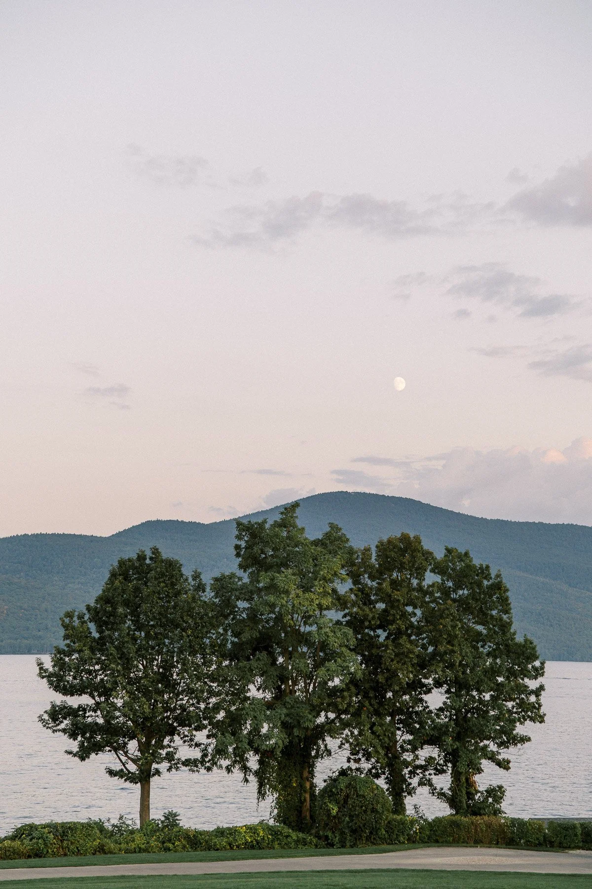 The Sagamore Fall Wedding by Michelle Lange Photography-208.jpg