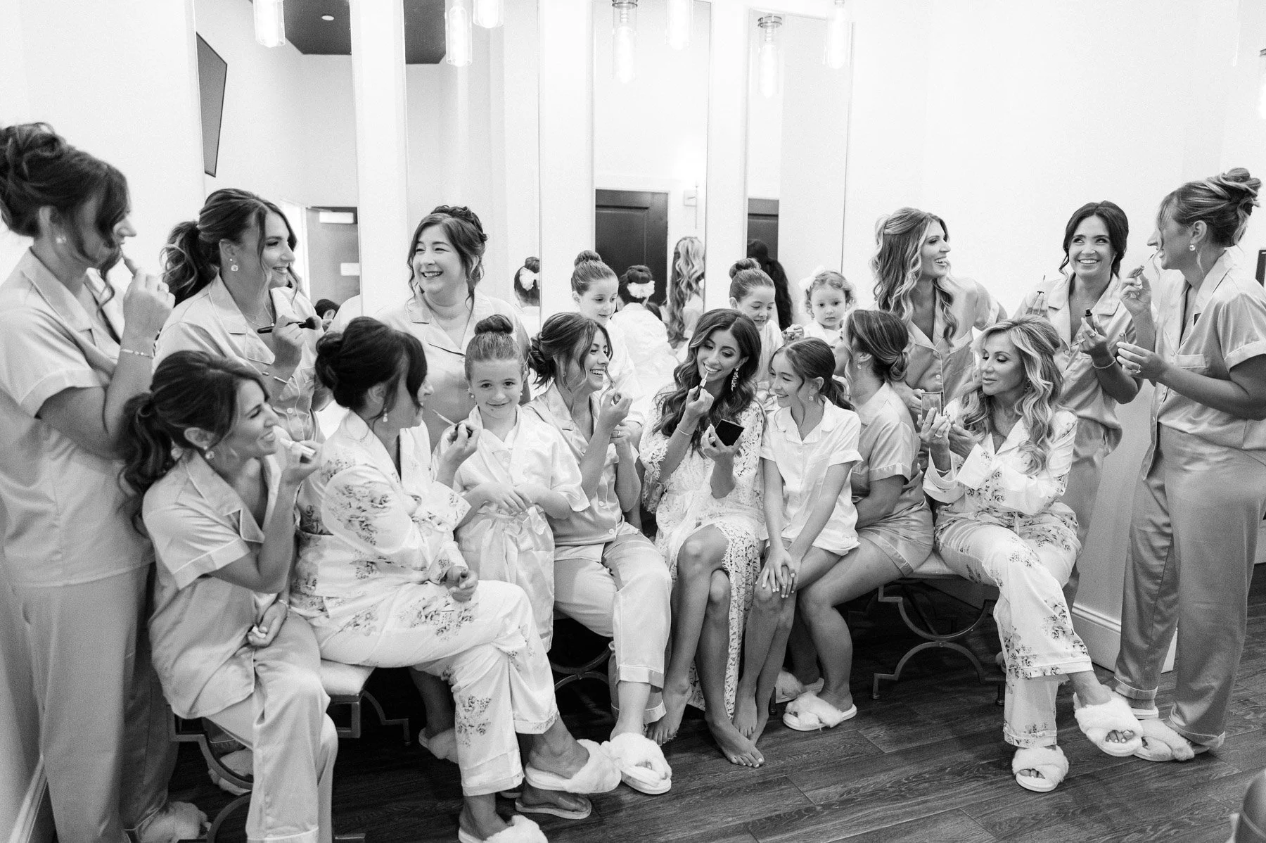 Hiland Park Country Club Wedding by Michelle Lange Photography-3.jpg