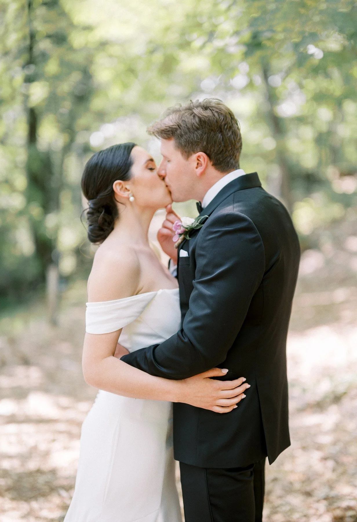 Ian and Erin Lake George Club Wedding by Michelle Lange Photography-40.jpg