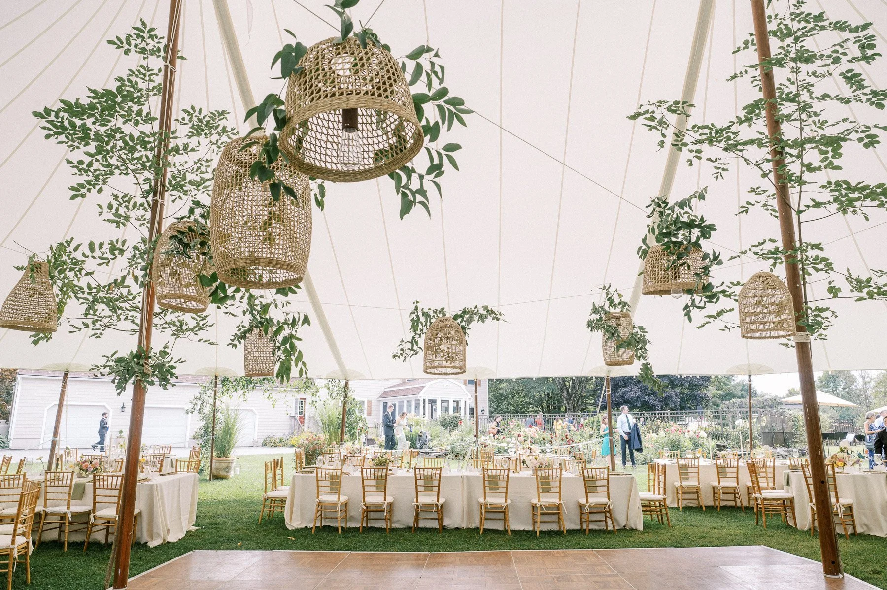 Saratoga NY backyard wedding by Michelle Lange Photography-46.jpg