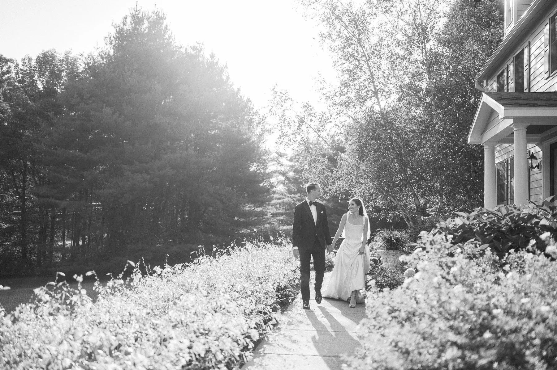 Saratoga NY backyard wedding by Michelle Lange Photography-85.jpg