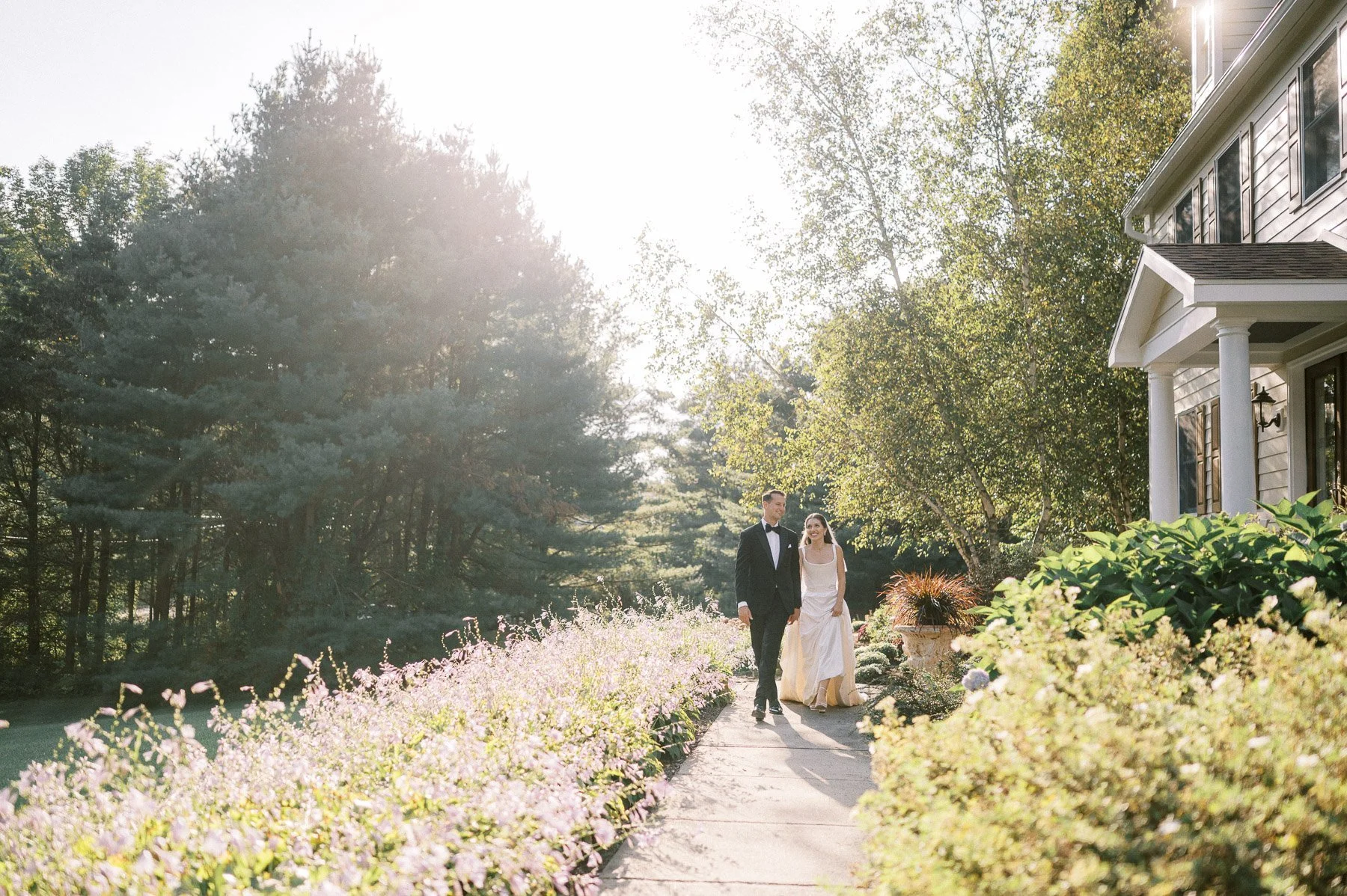 Saratoga NY backyard wedding by Michelle Lange Photography-84.jpg