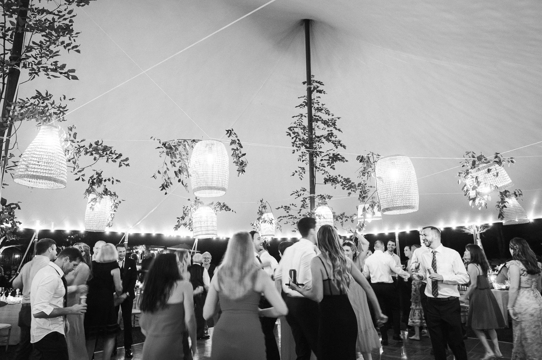 Saratoga NY backyard wedding by Michelle Lange Photography-130.jpg