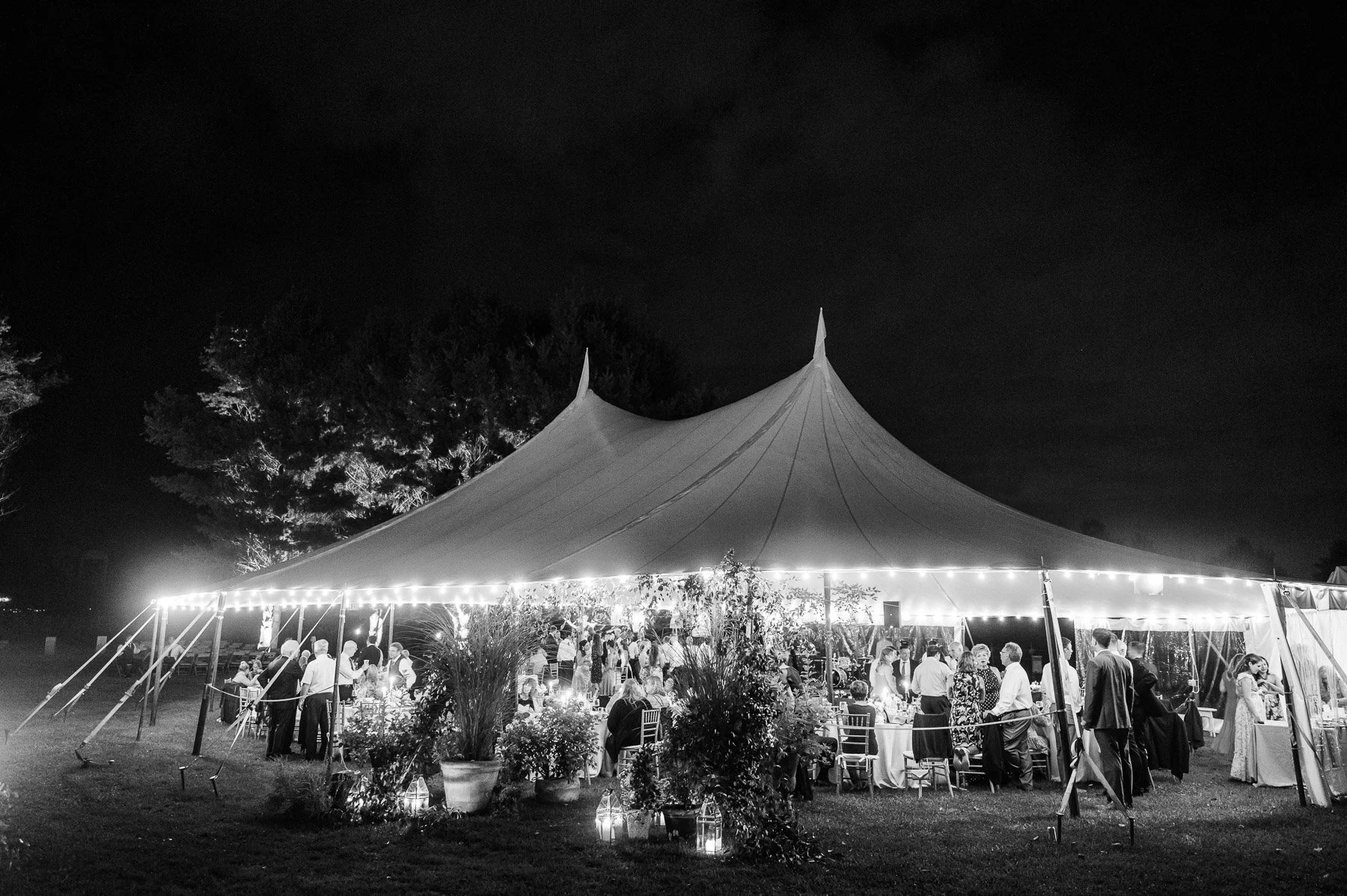 Saratoga NY backyard wedding by Michelle Lange Photography-129.jpg