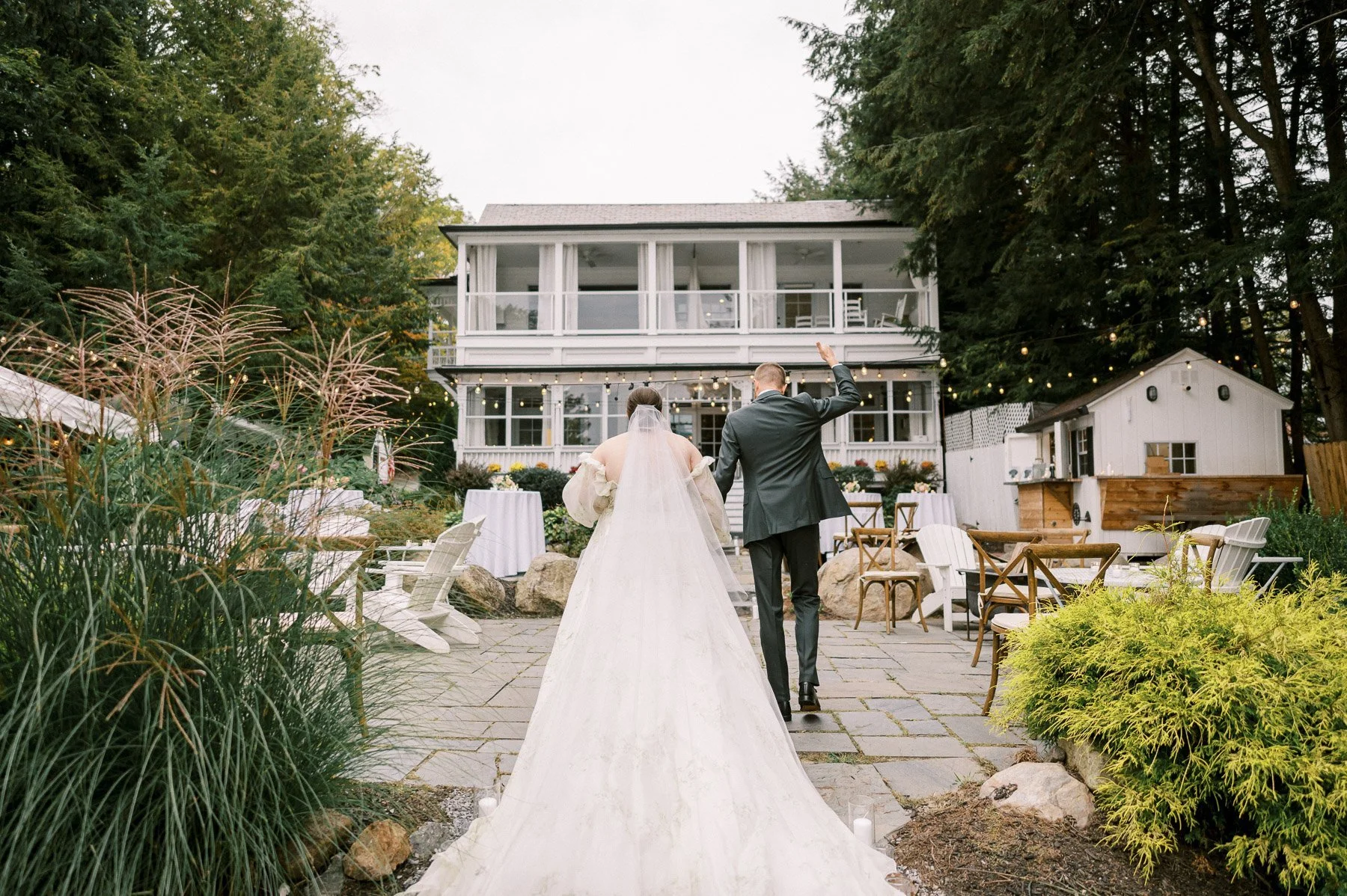 Chateau on the Lake Wedding by Michelle Lange Photography-57.jpg