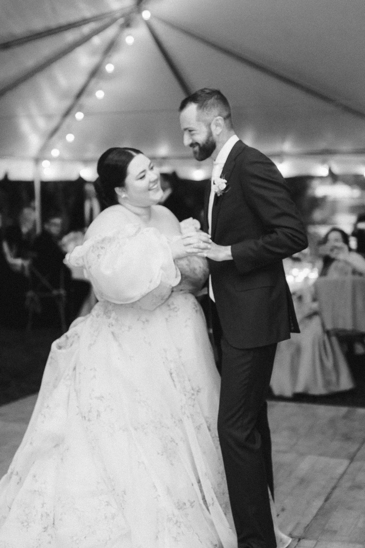 Chateau on the Lake Wedding by Michelle Lange Photography-91.jpg