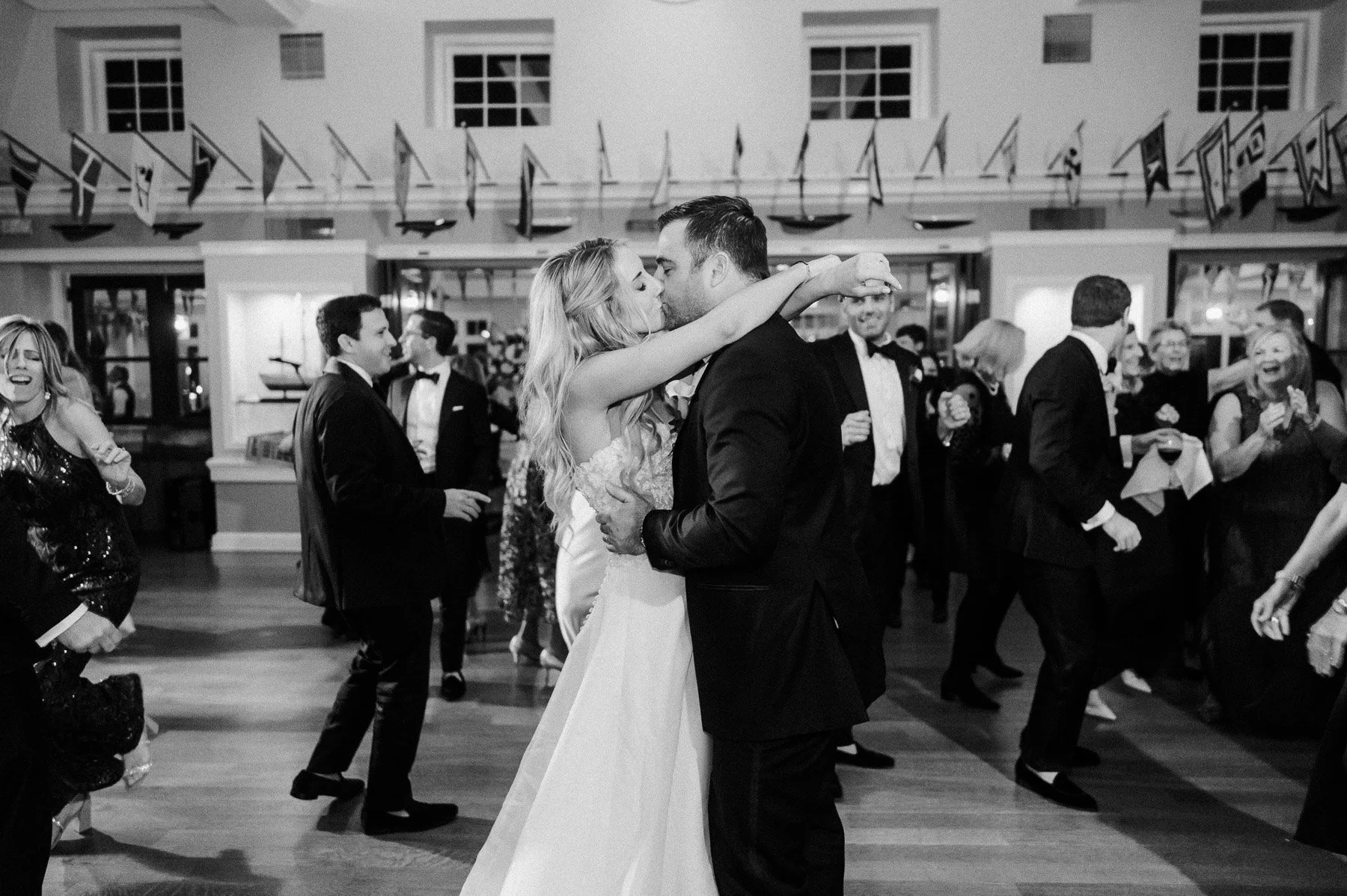 American Yacht Club Wedding by Michelle Lange Photography-164.jpg