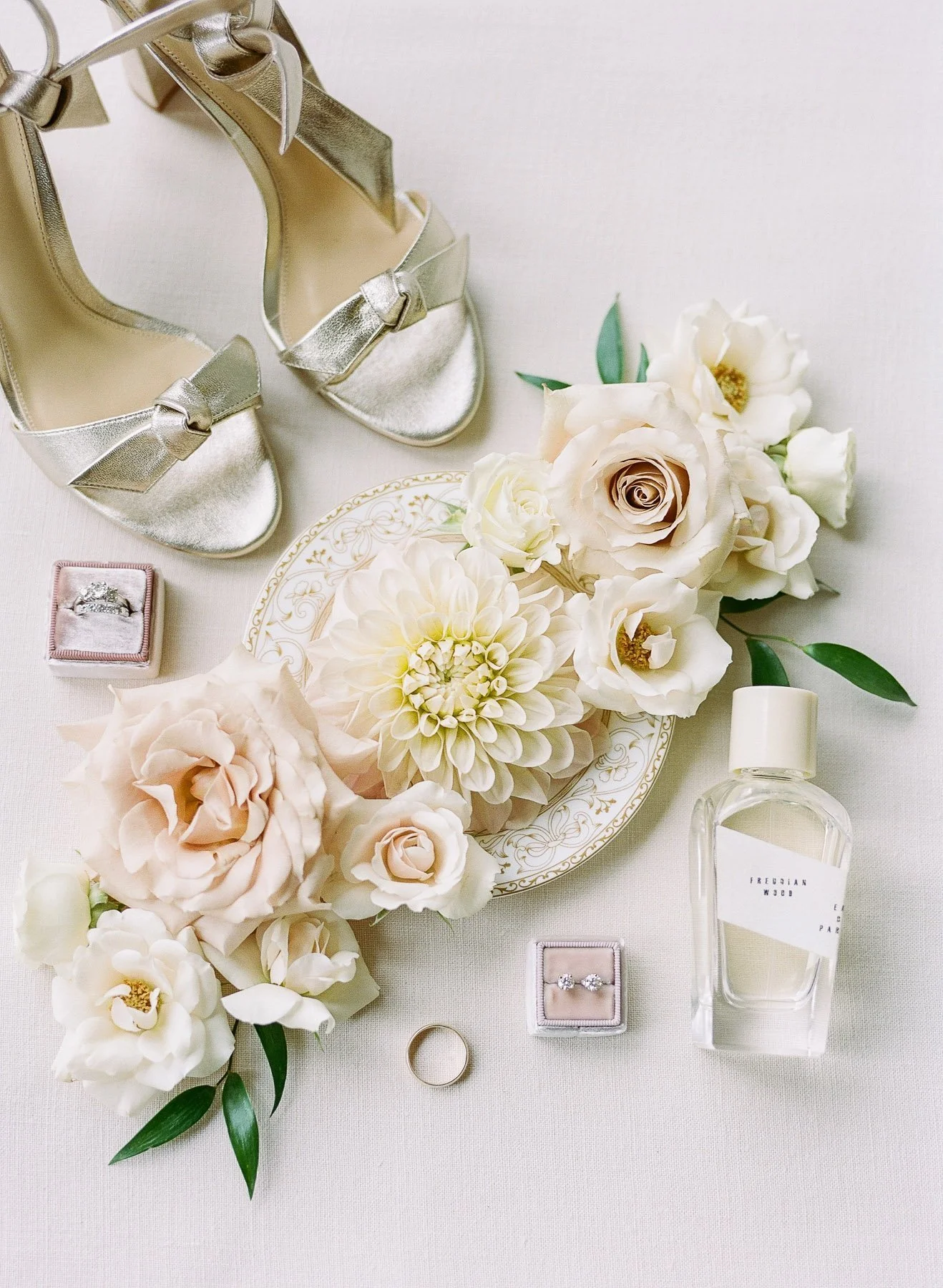 Inn at Erlowest Wedding with Kelly Strong by Michelle Lange Photography-7.jpg