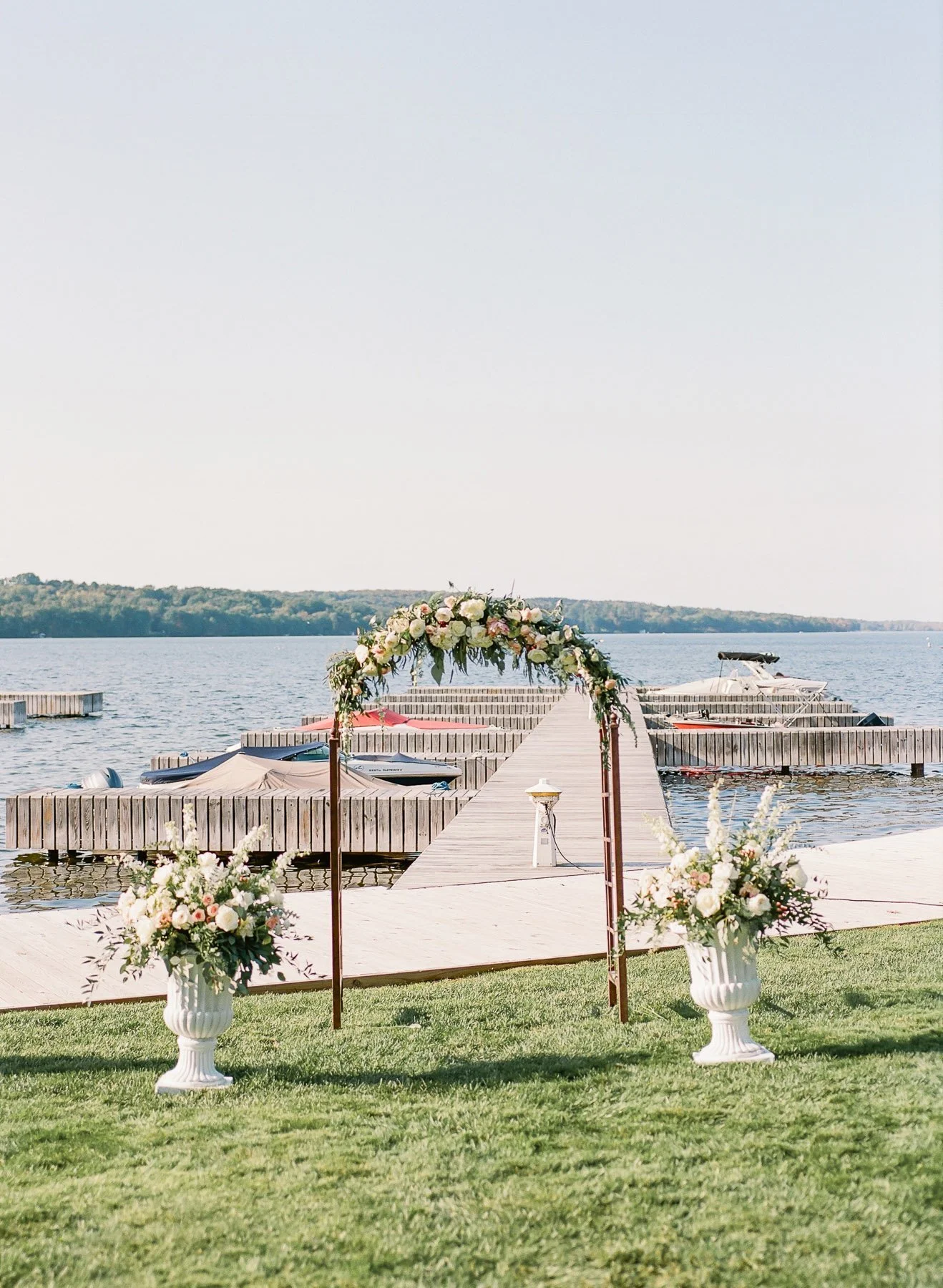 Brewster Inn Wedding by Michelle Lange Photography-38.jpg