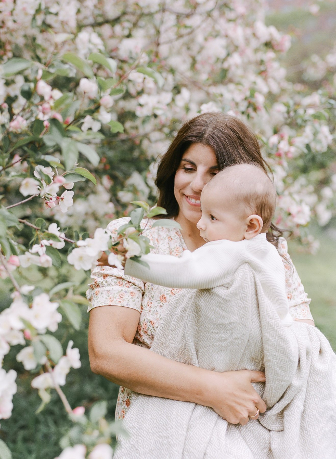 NYC Blossom family portraits by Michelle Lange Photography-39.jpg