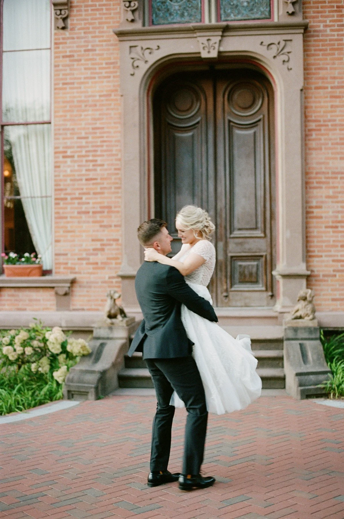 Canfield Casino Wedding by Michelle Lange Photography-85.jpg