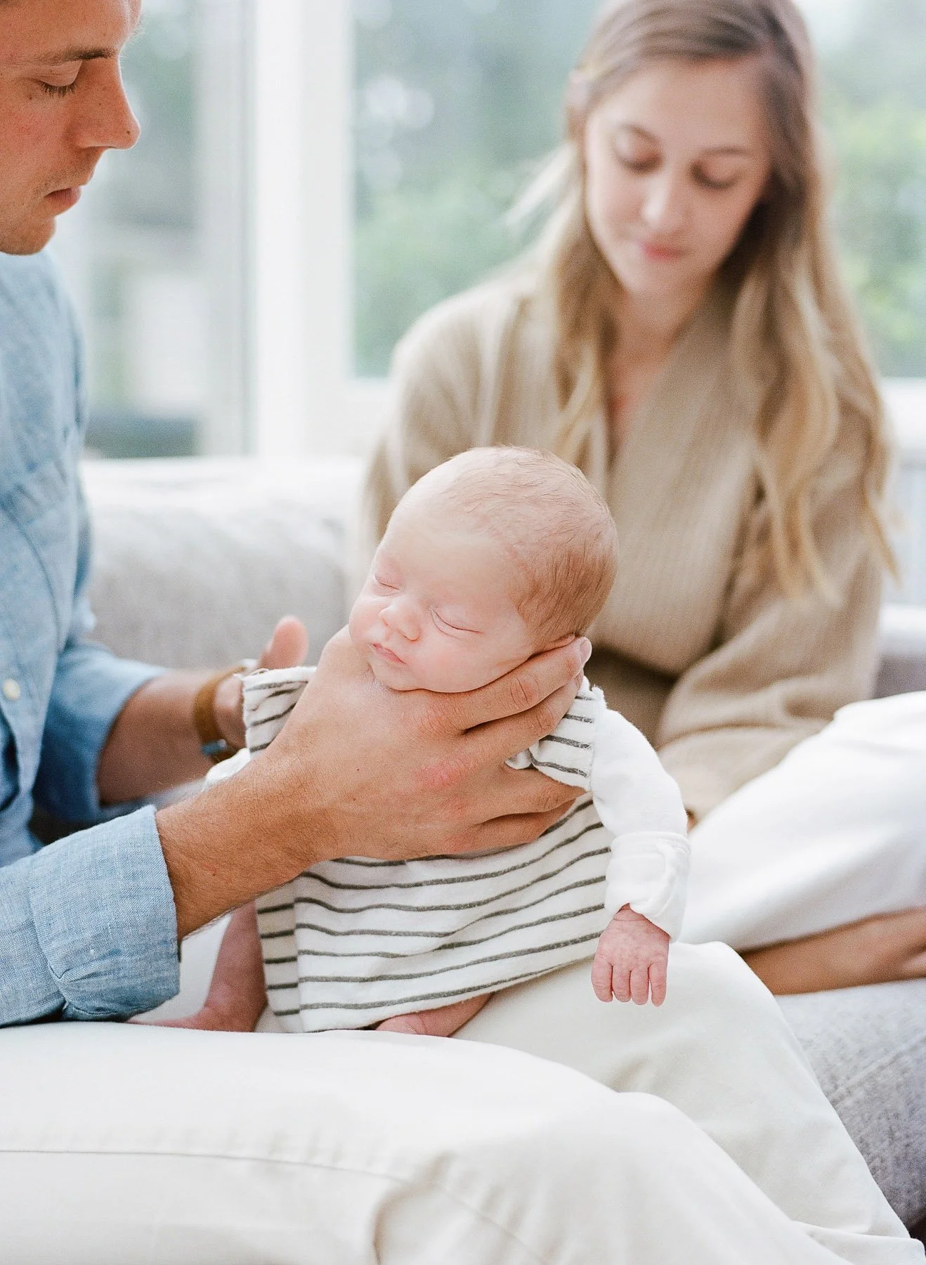 New york twin newborn and family photographer