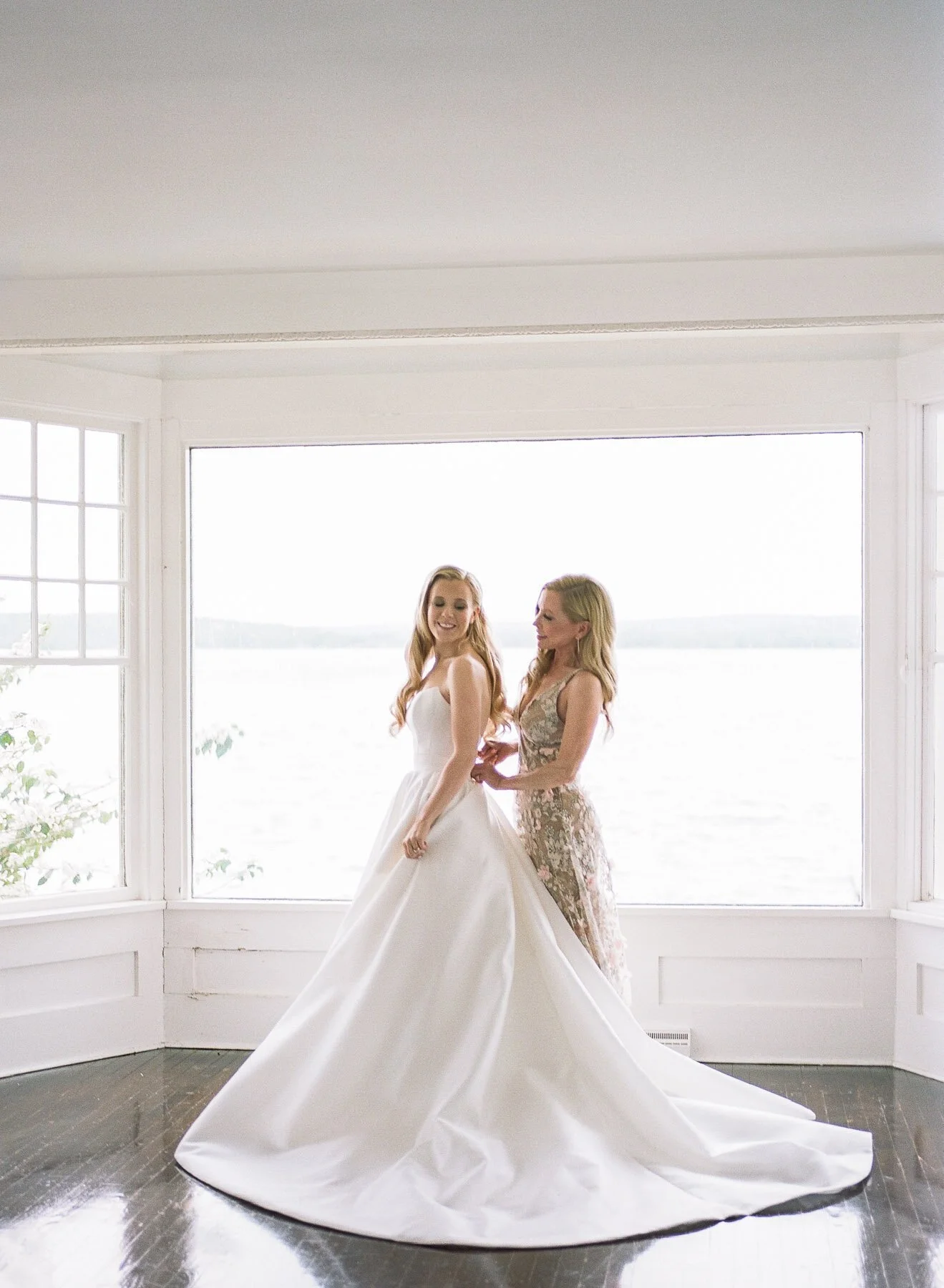 Lake Chautauqua Institution Wedding by Michelle Lange Photography-16.jpg