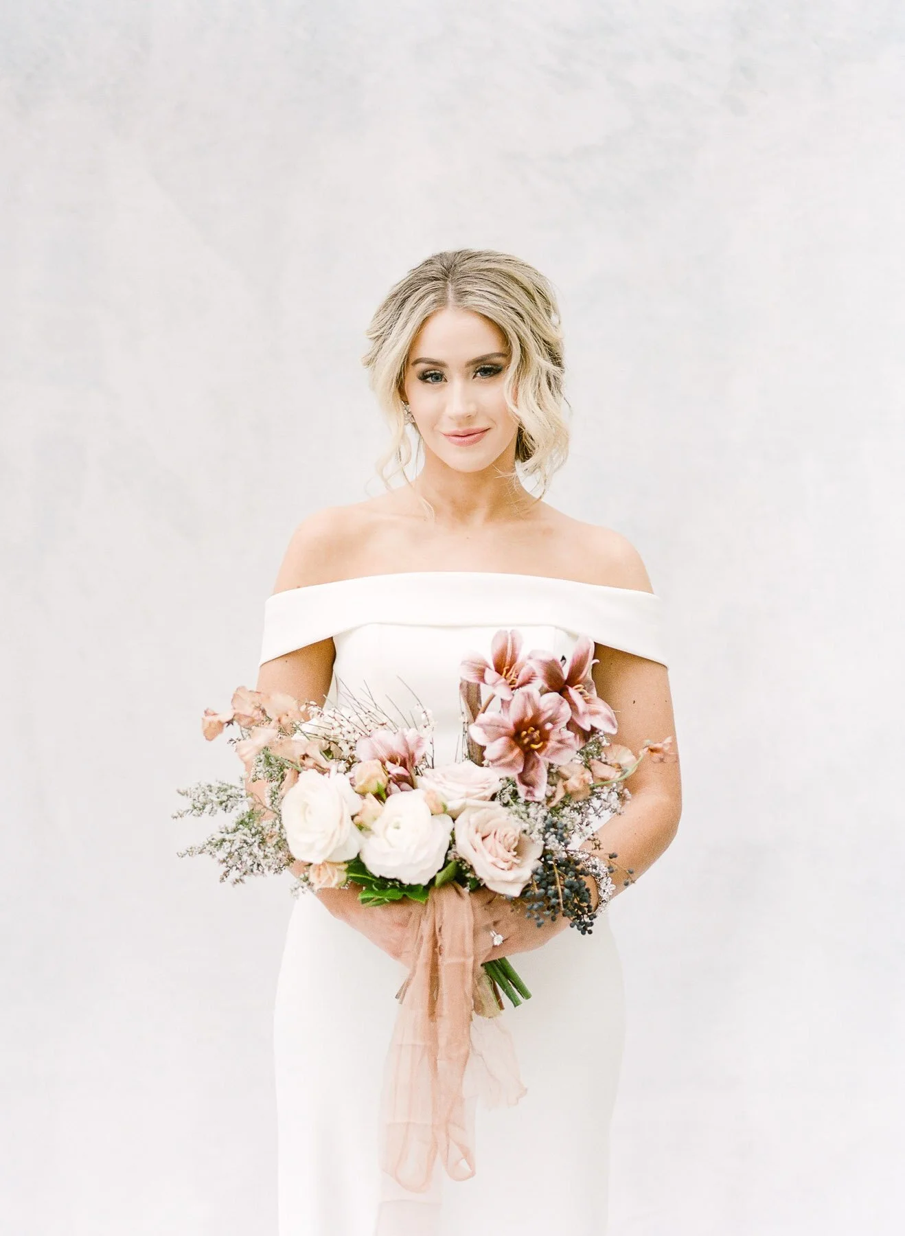 Blue Hen Saratoga Wedding Editorial by Michelle Lange Photography-68.jpg