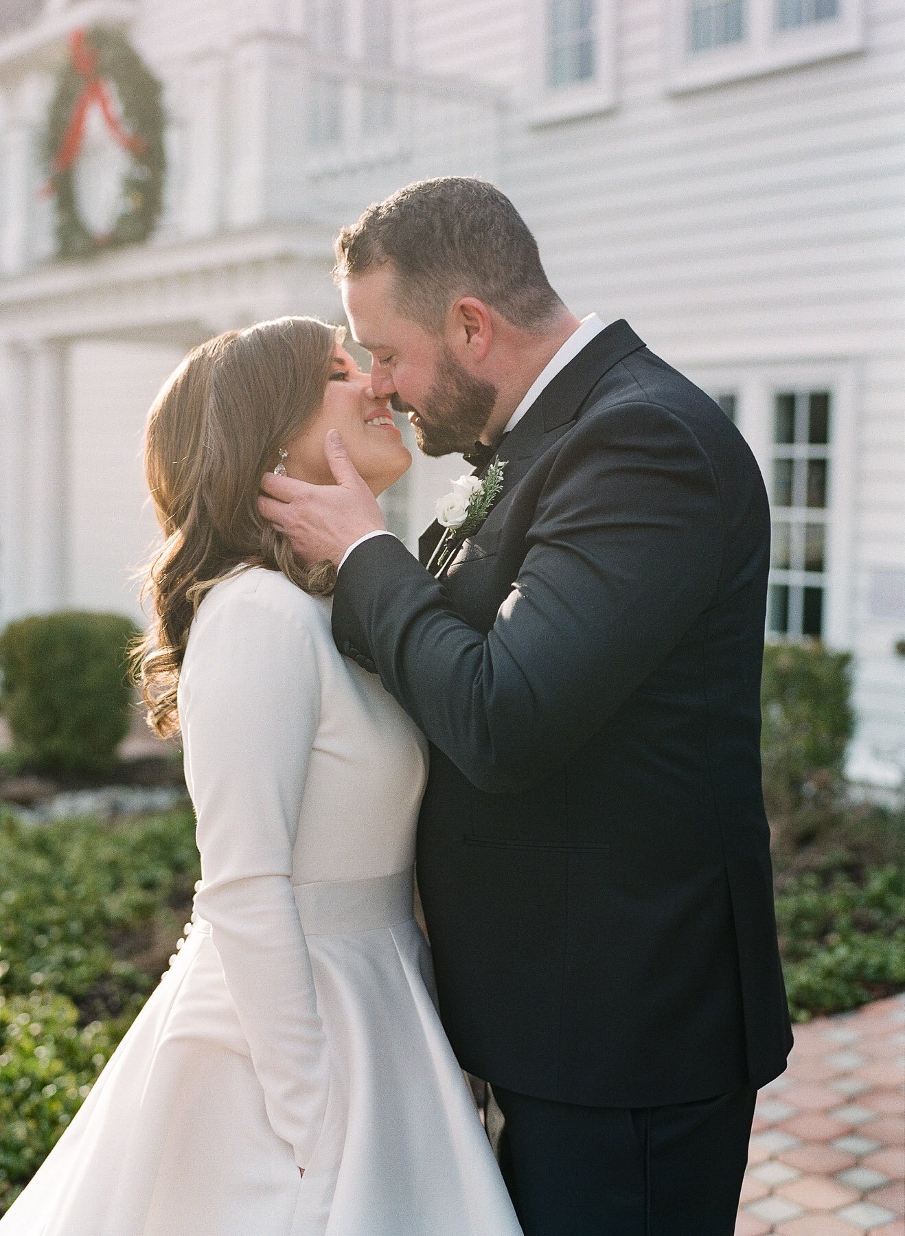 Ryland Inn Winter Wedding by Michelle Lange Photography-33.jpg