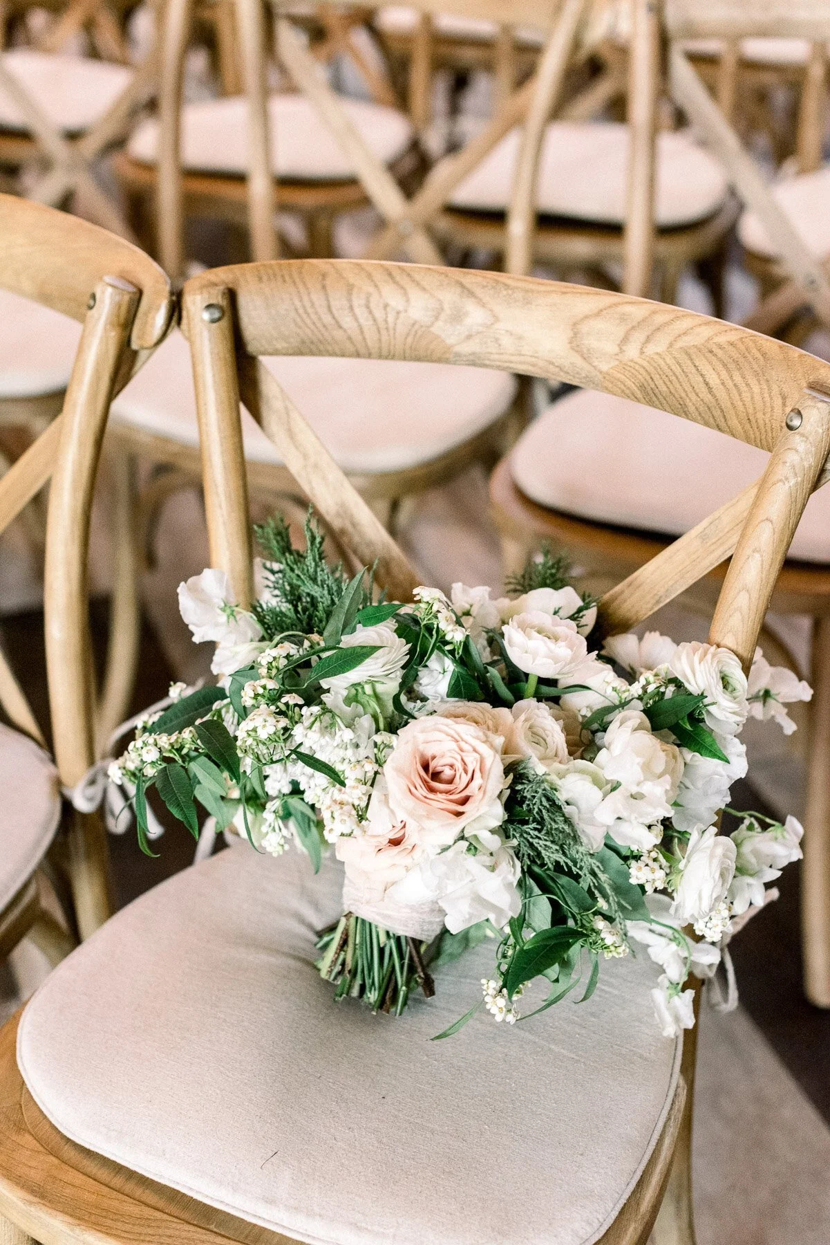 Ryland Inn Winter Wedding by Michelle Lange Photography-55.jpg