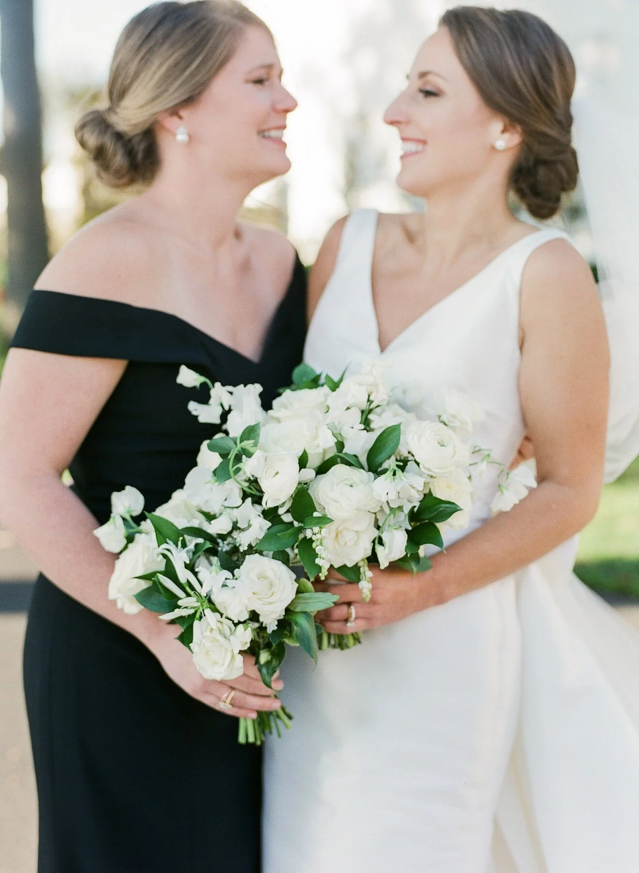 Ryland Inn Grand Ballroom Fall Wedding by Michelle Lange Photography-55.jpg