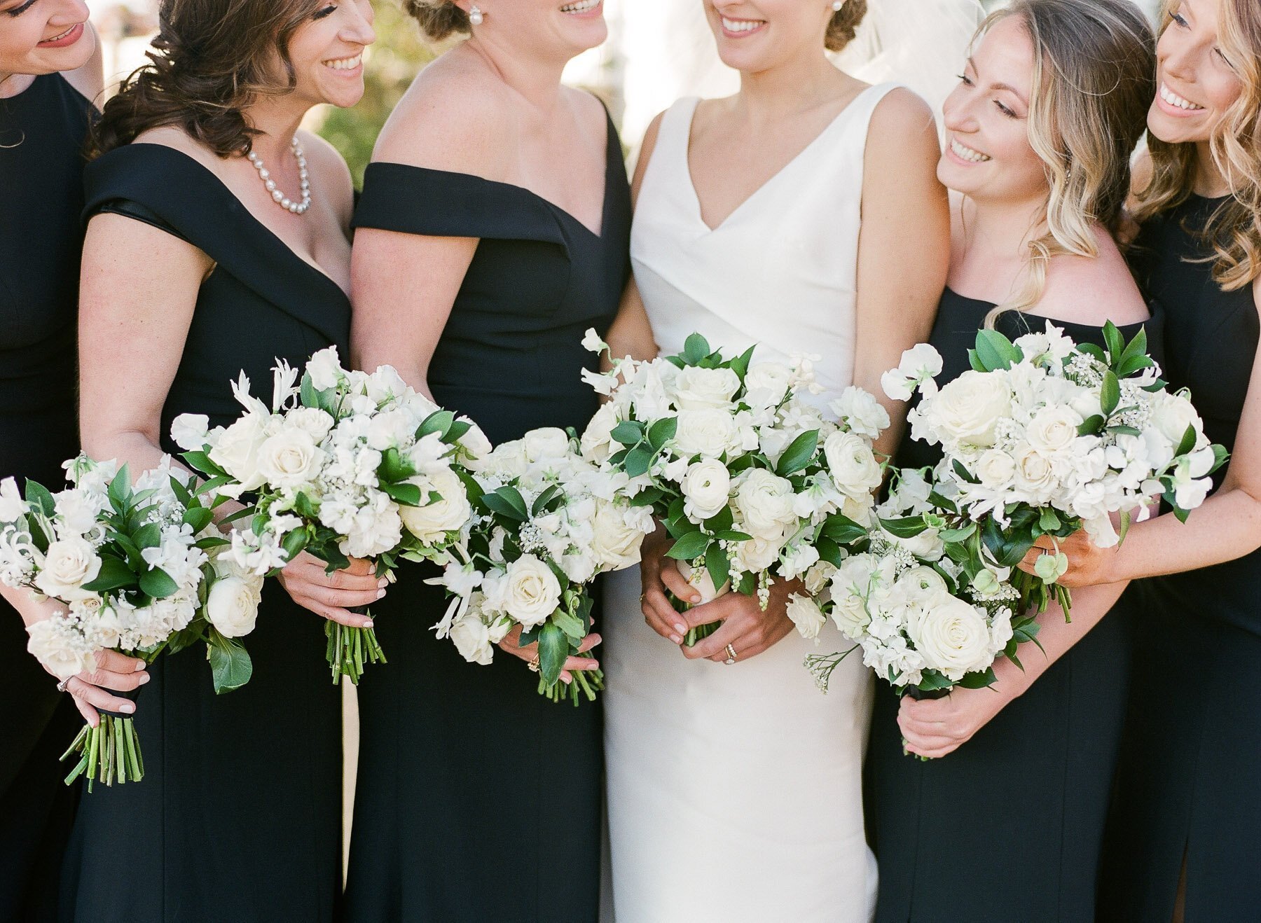 Twisted willow flowers at ryland inn wedding 