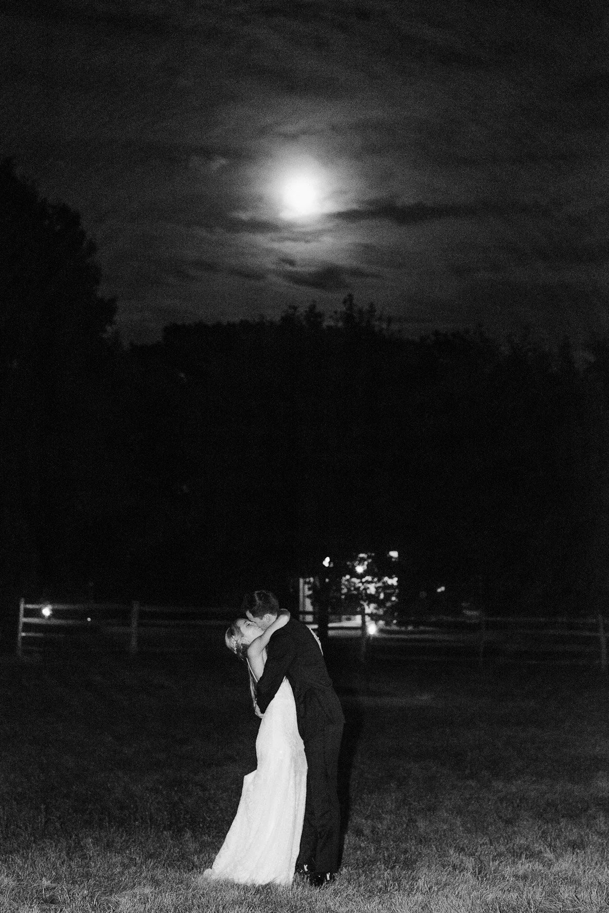 Private Island Upstate NY Wedding by Michelle Lange Photography-86.jpg