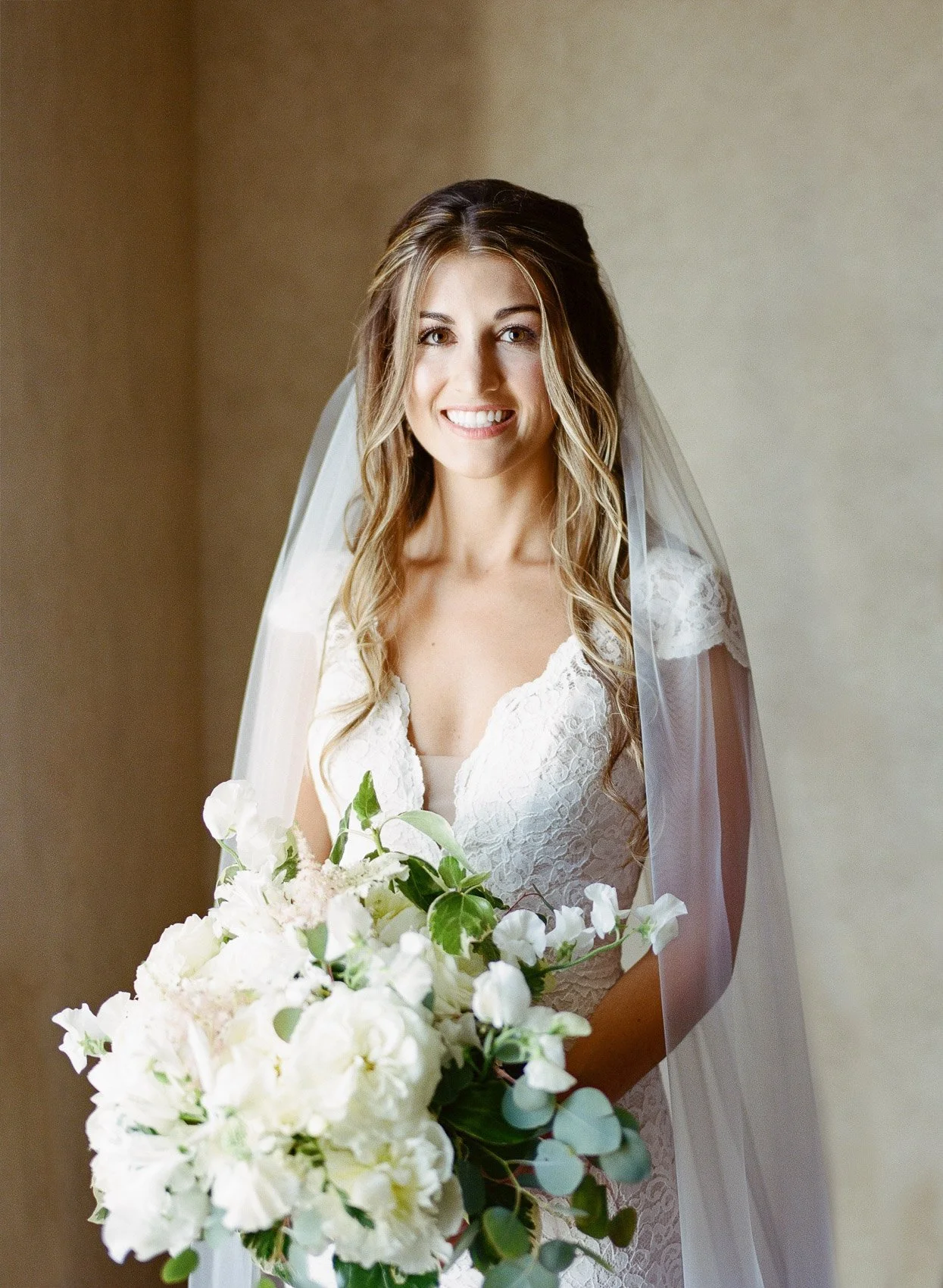 Bridal portrait in Saratoga Springs hotel 
