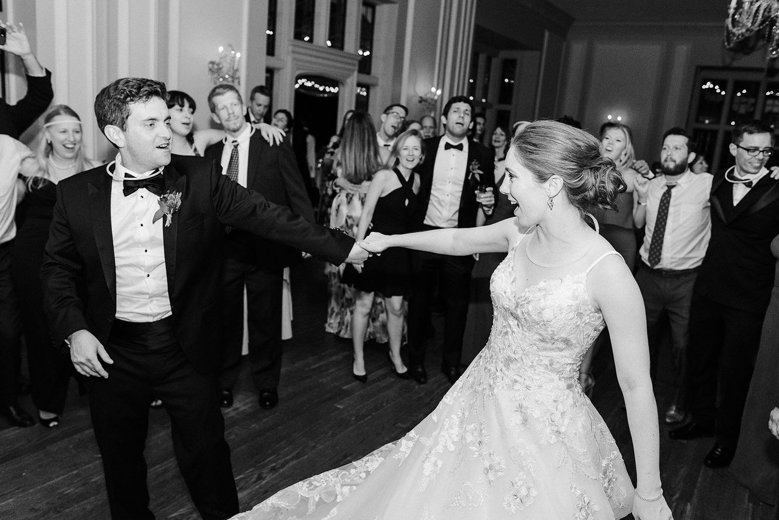 Lloyd Wedding by Michelle Lange Photography-1357.jpg