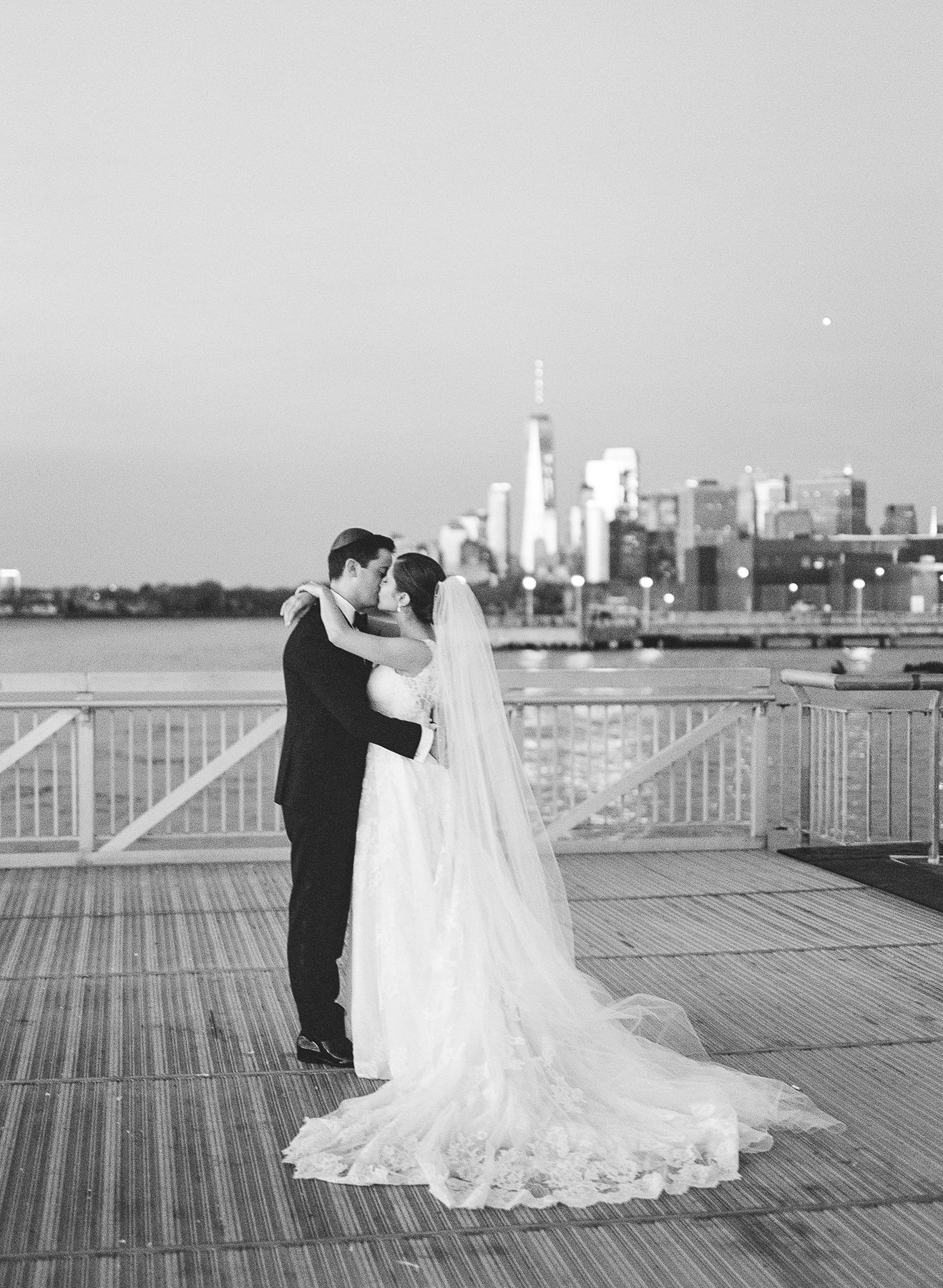 Liberty Warehouse Brooklyn Wedding-38.jpg