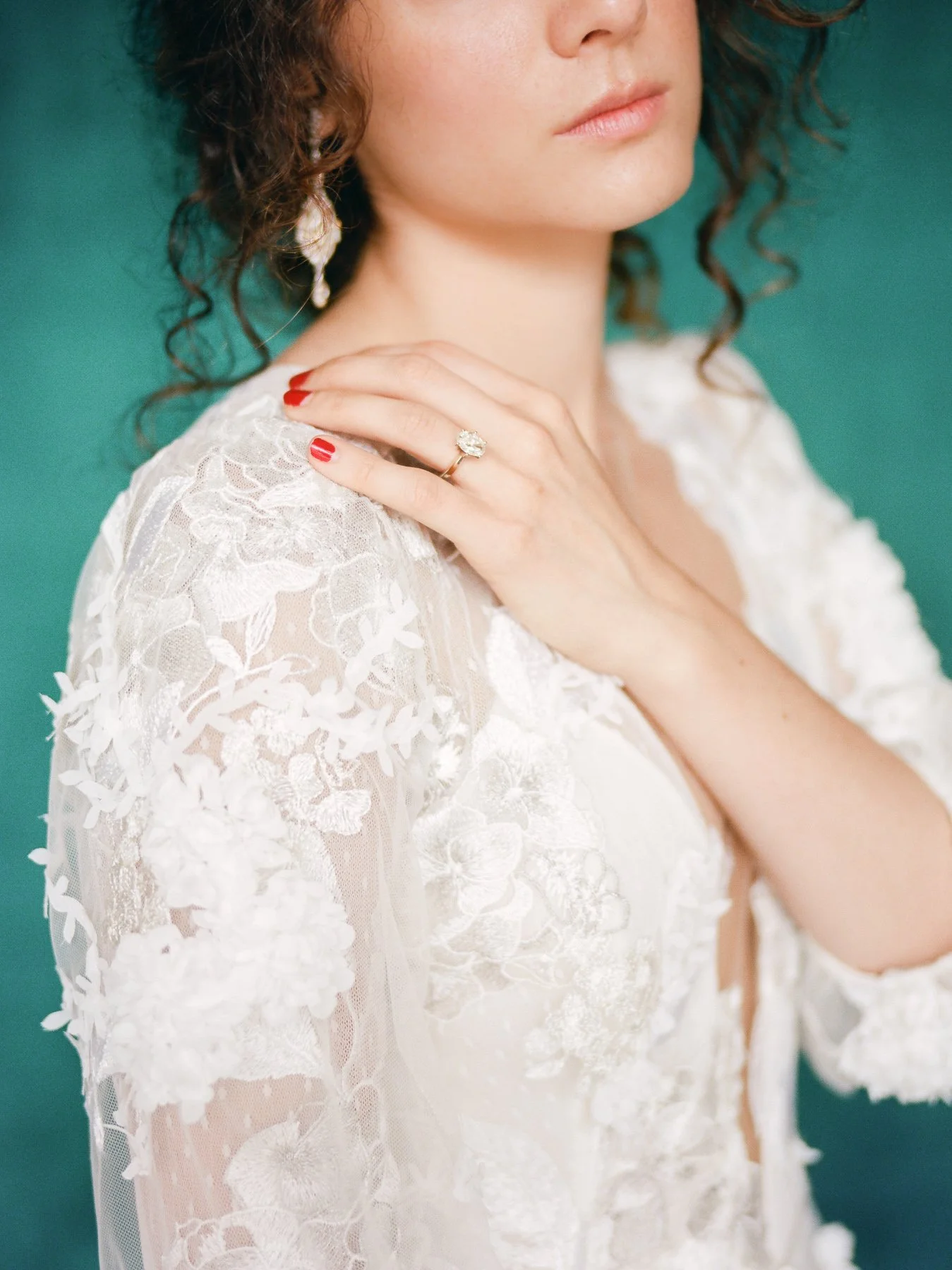 Thomas Knoell earrings and marchesa wedding gown