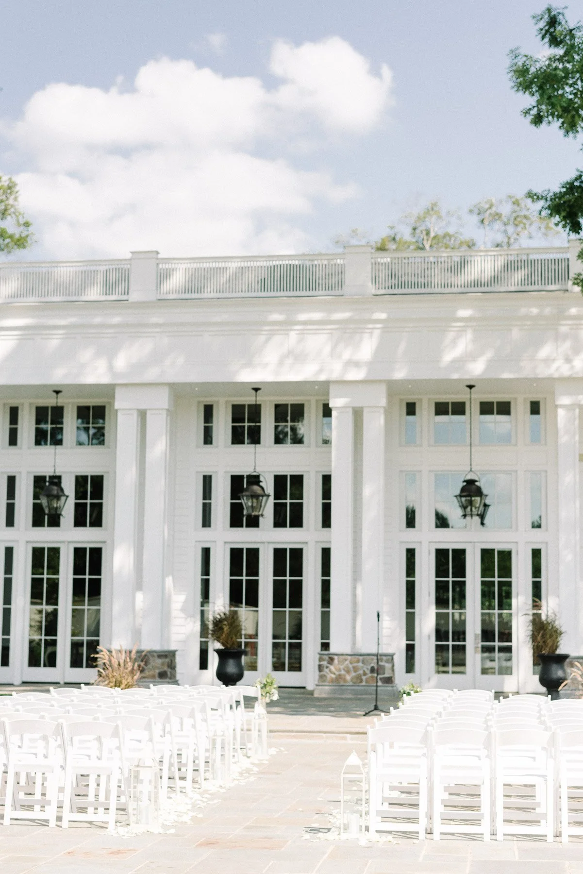 Outdoor ceremony at The Ryland Inn