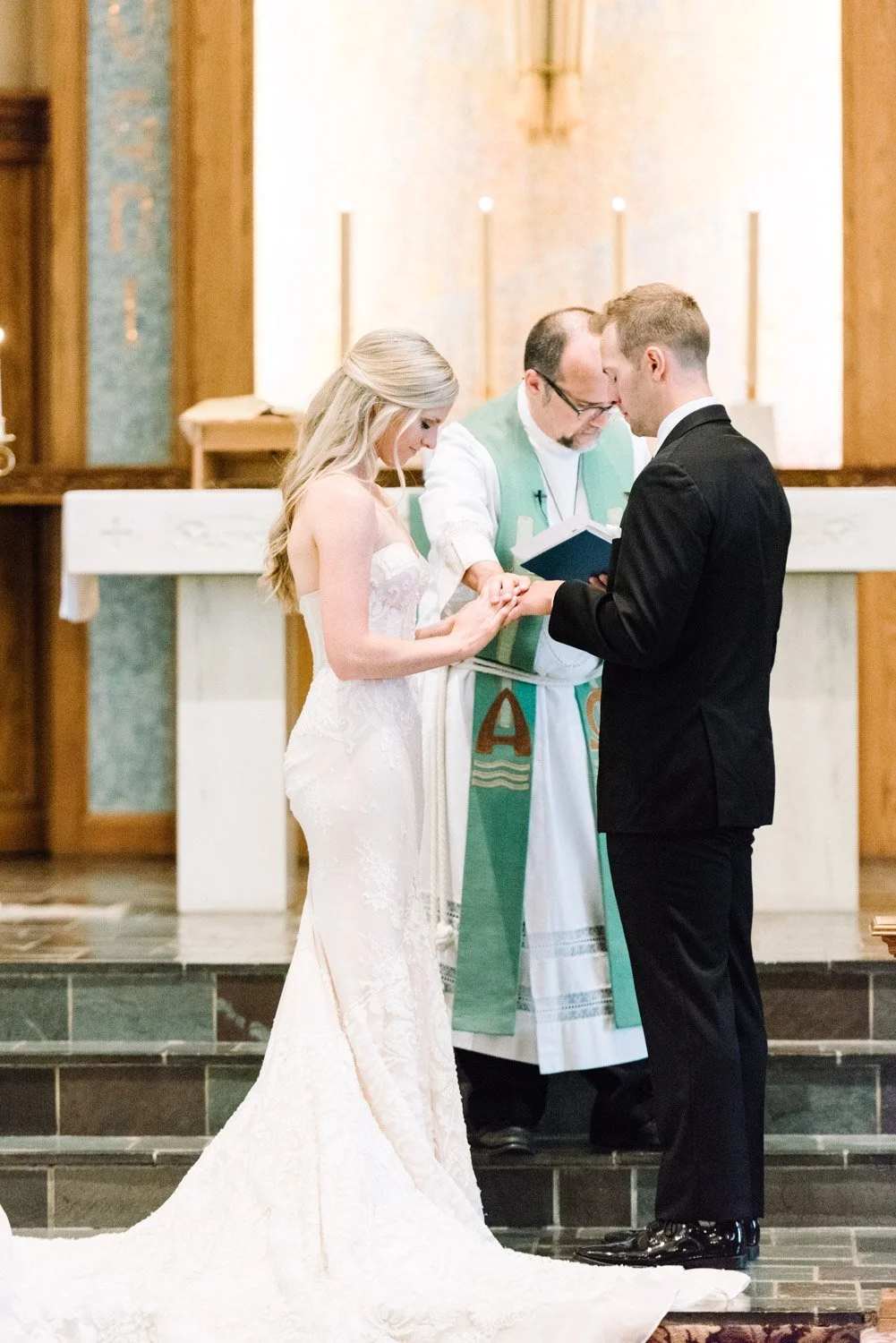 Grand Rapids Michigan Wedding by Michelle Lange Photography-18.jpg