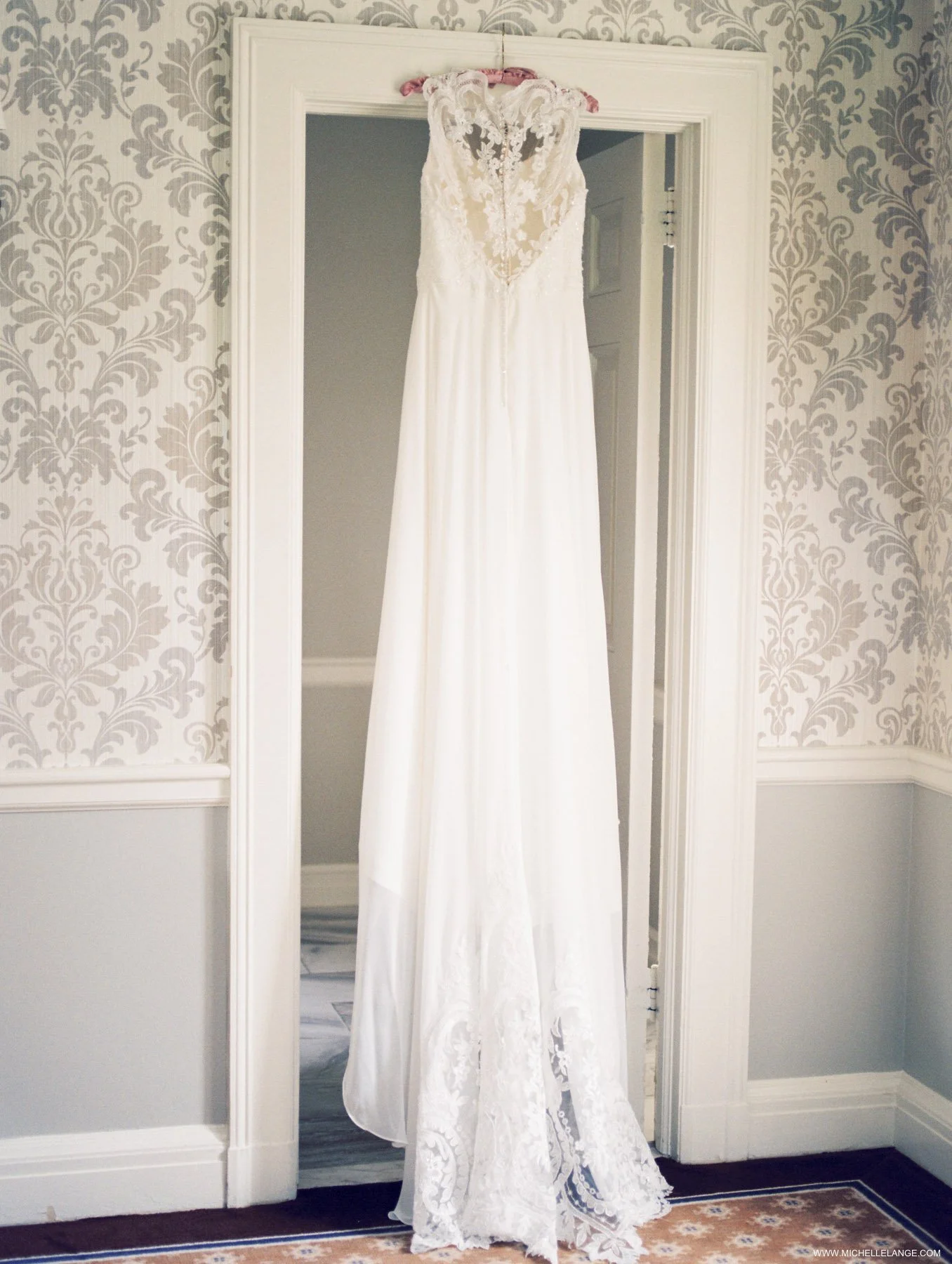 NJ Wedding Photographer at Fiddlers Elbow Country Club in Bedminster, NJ