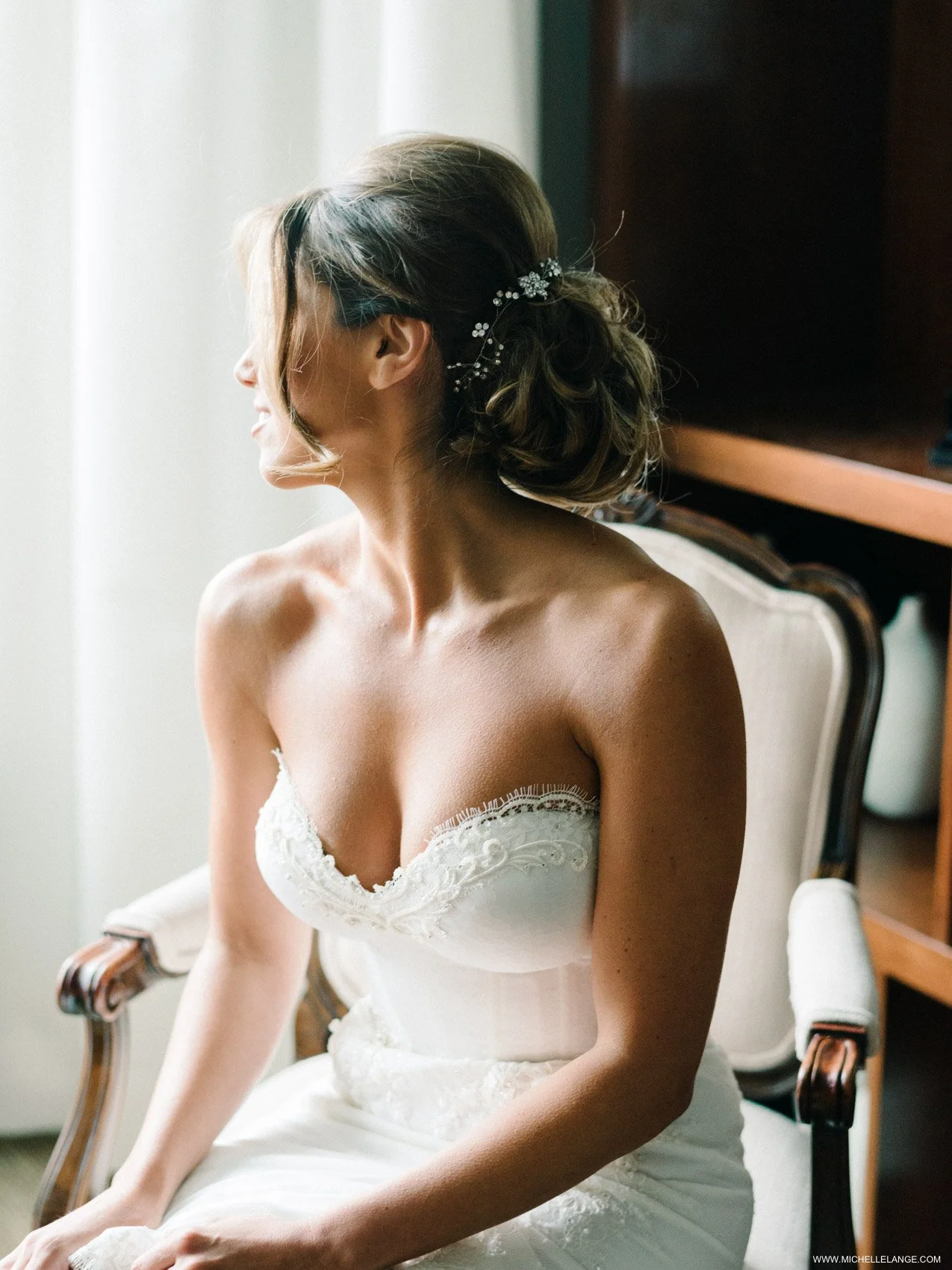 NY Wedding Photographer Classic Bride 