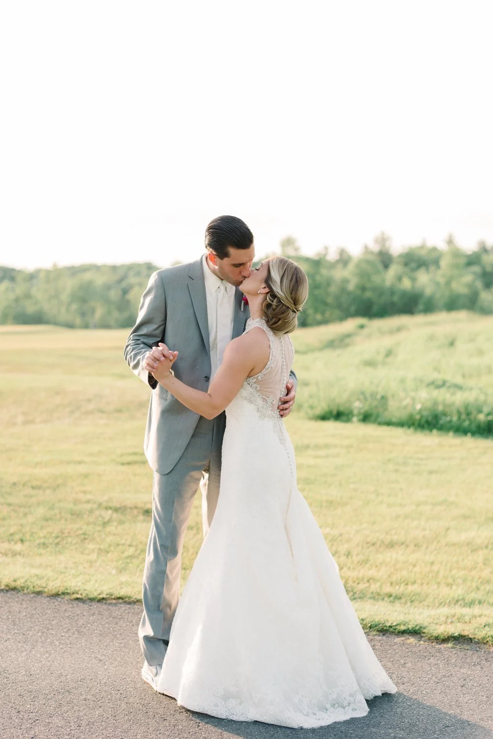  Photography by Michelle Lange www.loveandbemarried.com 