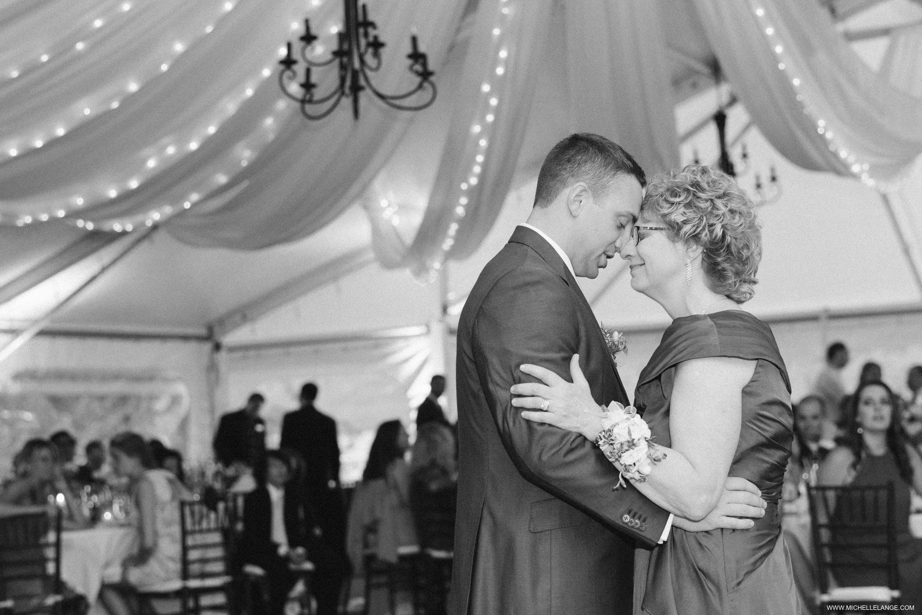 Sagamore Wedding by Michelle Lange Photography-29.jpg