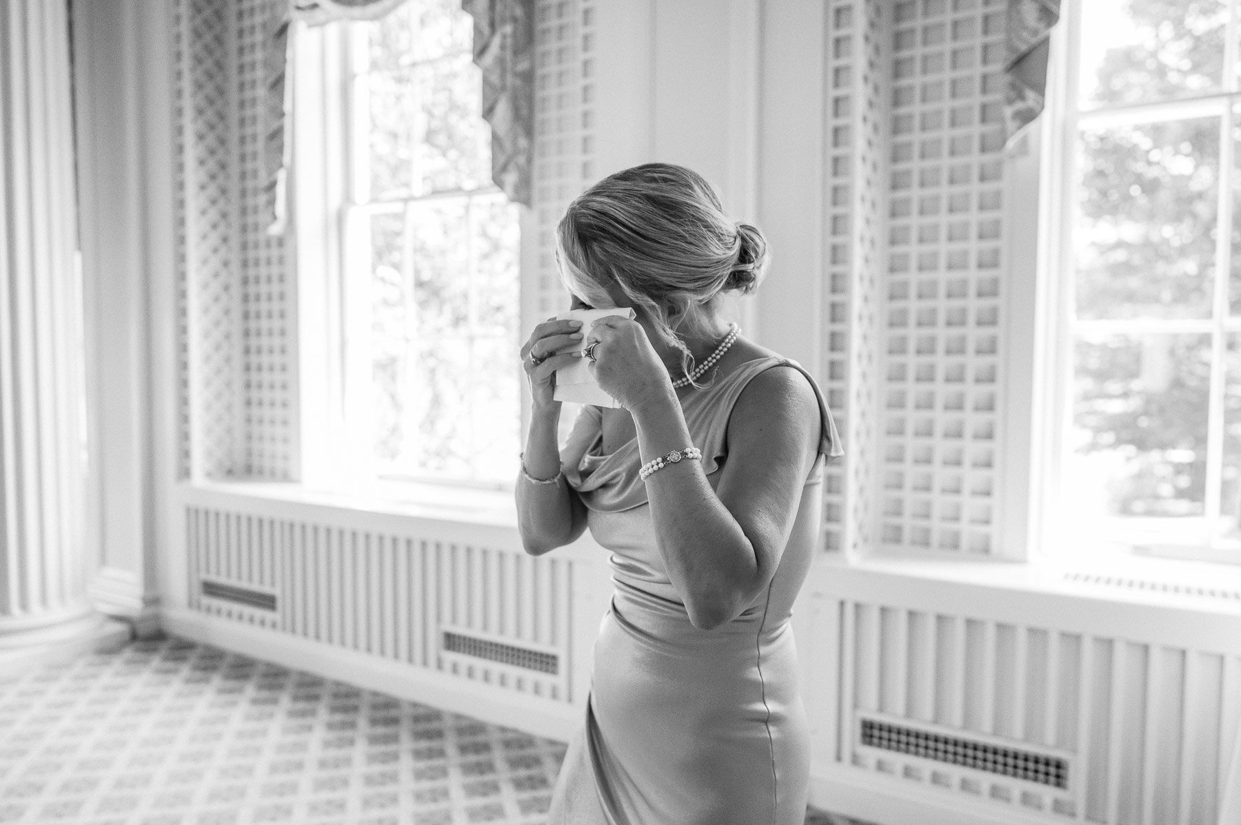 Otesaga Wedding by Michelle Lange Photography-38.jpg