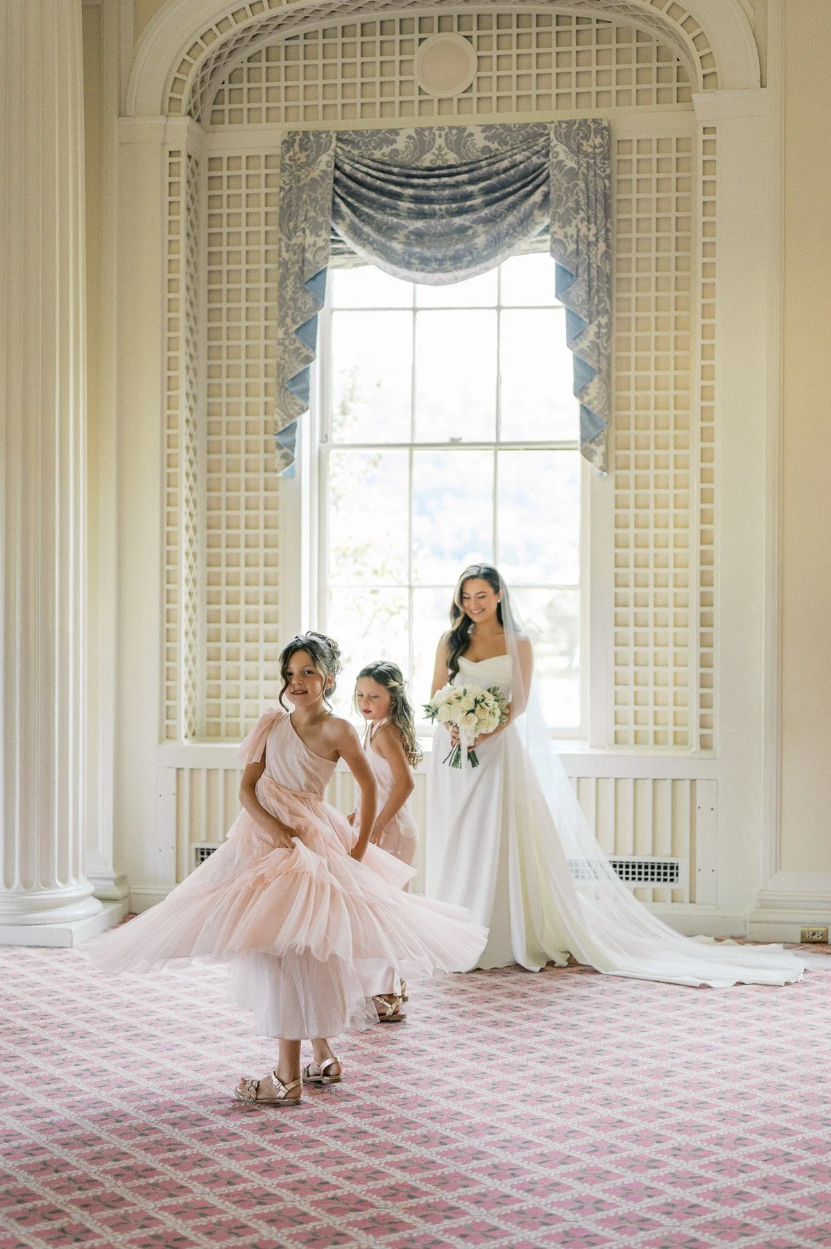 Otesaga Wedding by Michelle Lange Photography-42.jpg