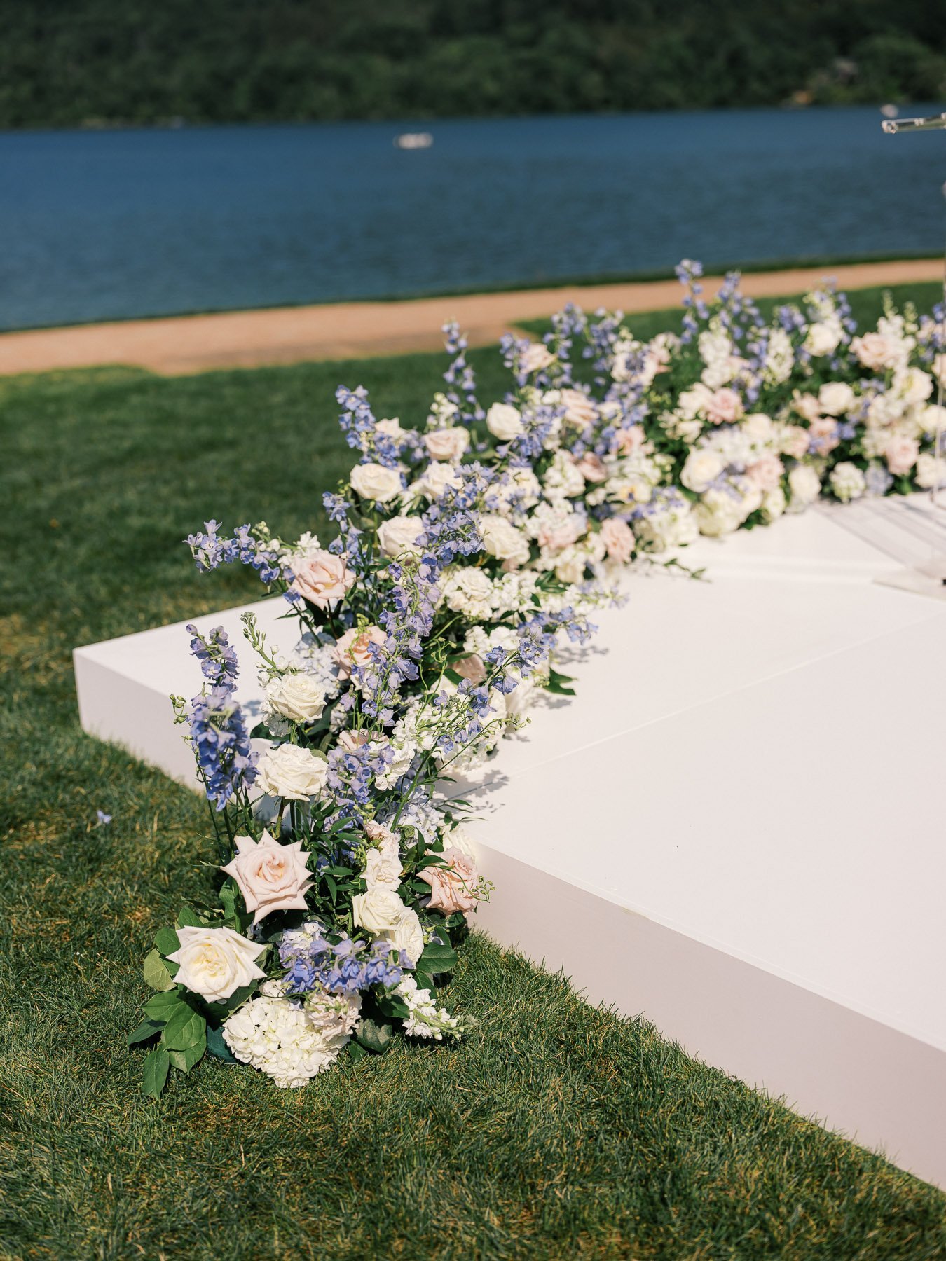 Otesaga Wedding by Michelle Lange Photography-109.jpg