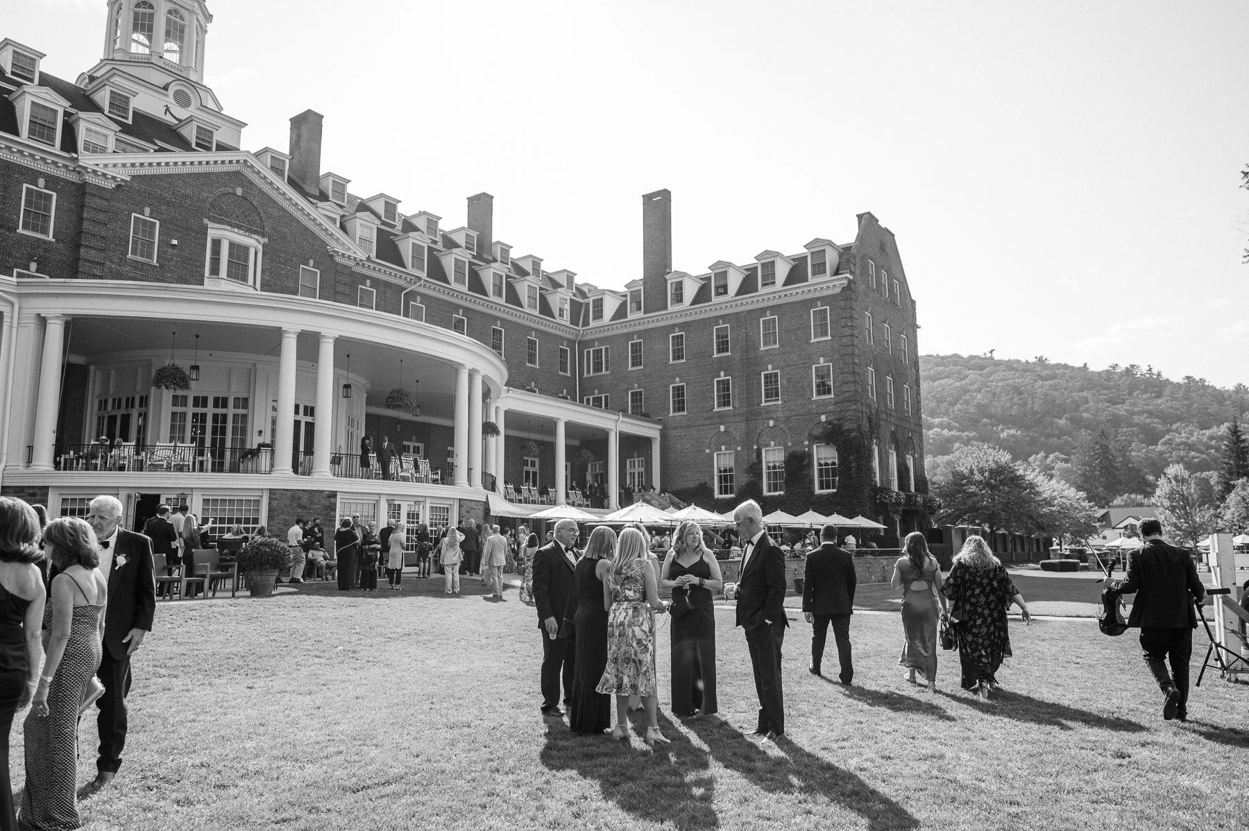 Otesaga Wedding by Michelle Lange Photography-161.jpg