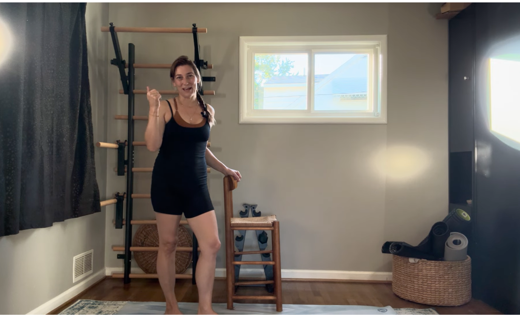 Yoga for travel! Standing option.
