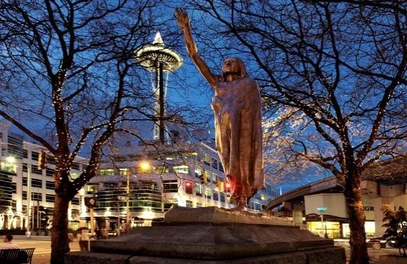 Monument of Chief Seattle.jpg