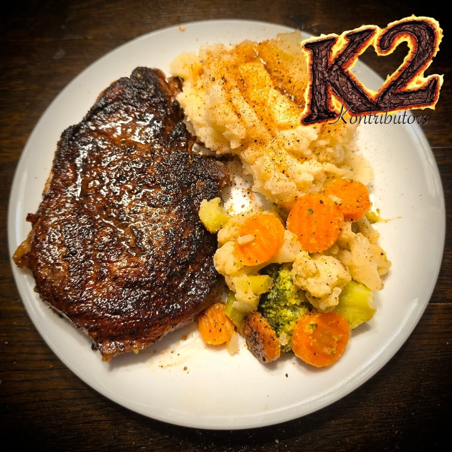 Another great looking steak added to the K2 Kollection.

Thanks to Cousin Daniel K

k2bbq.com