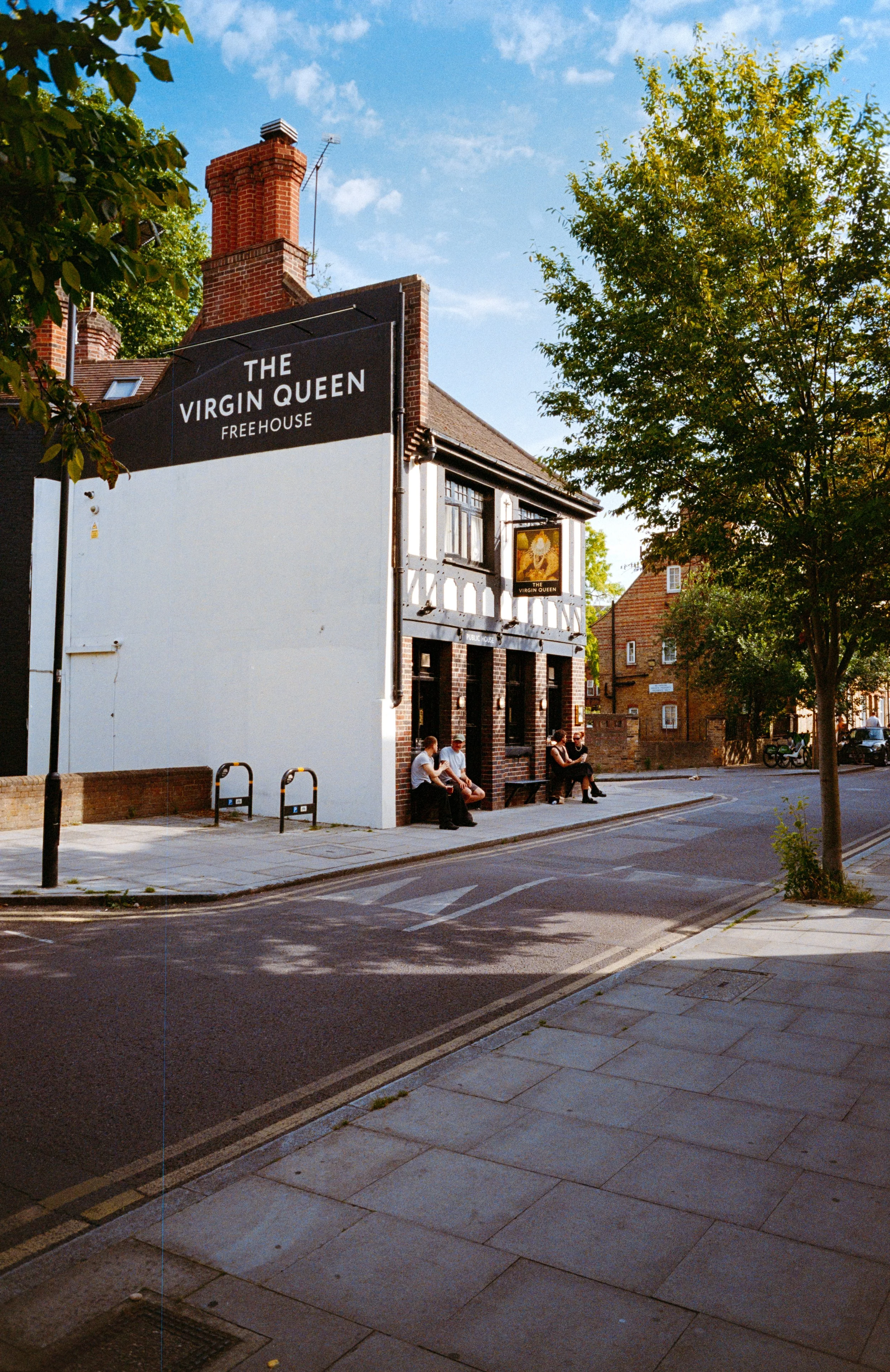 Analogue Wonderland Big Film PhotoWalk 2026-25.jpg