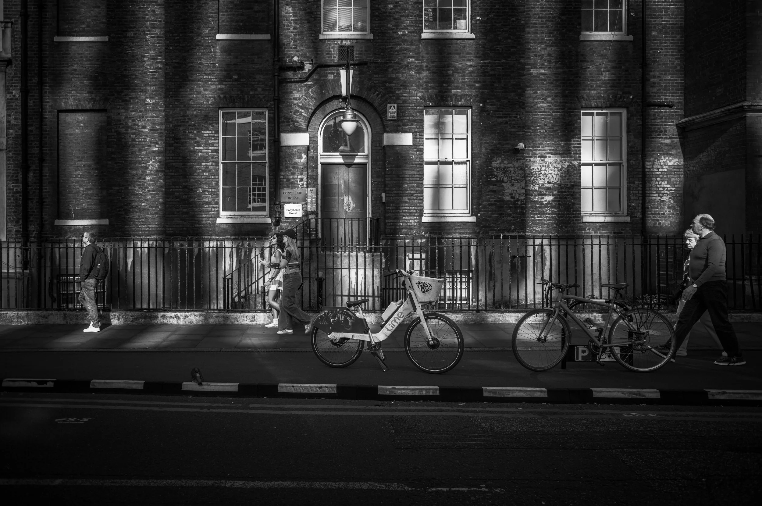 Foto Walk 2026 - A Very British London-21.jpg