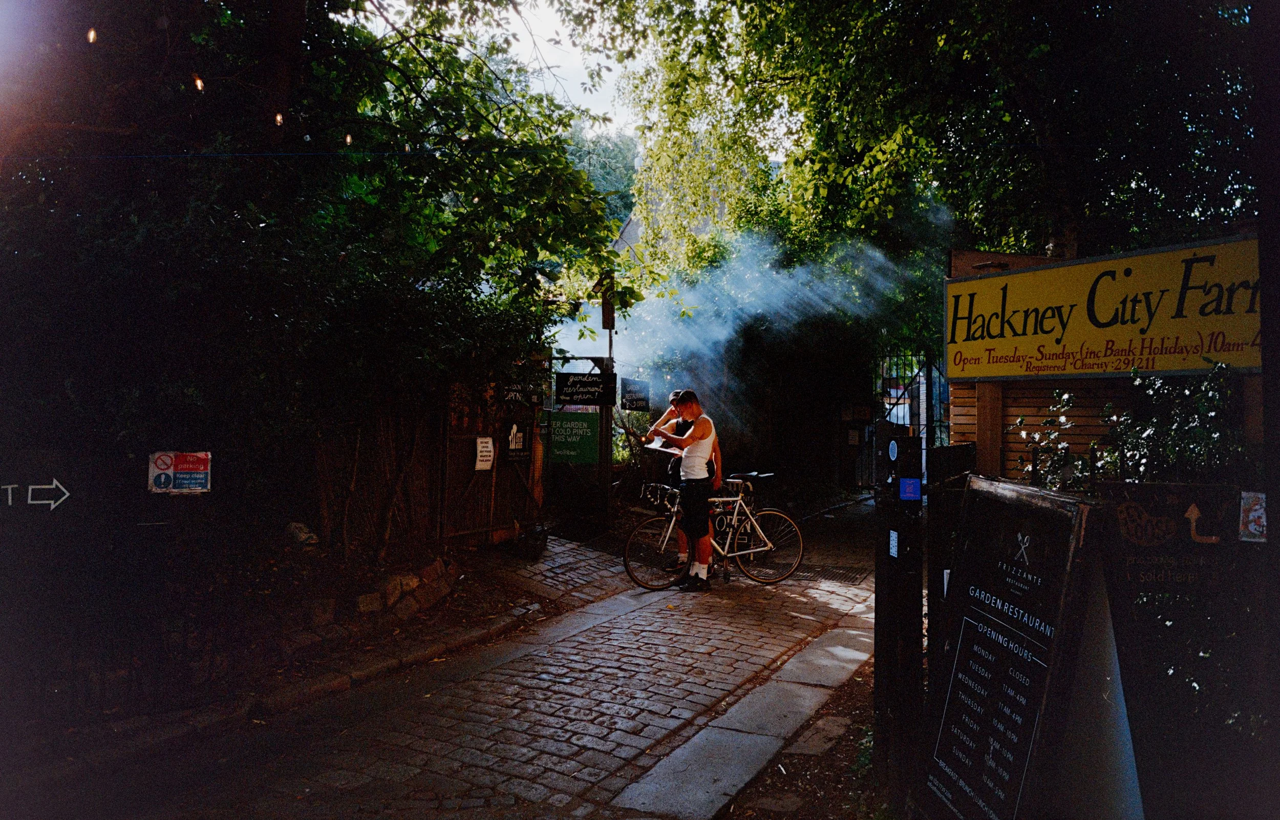Analogue Wonderland Big Film PhotoWalk 2026-21.jpg