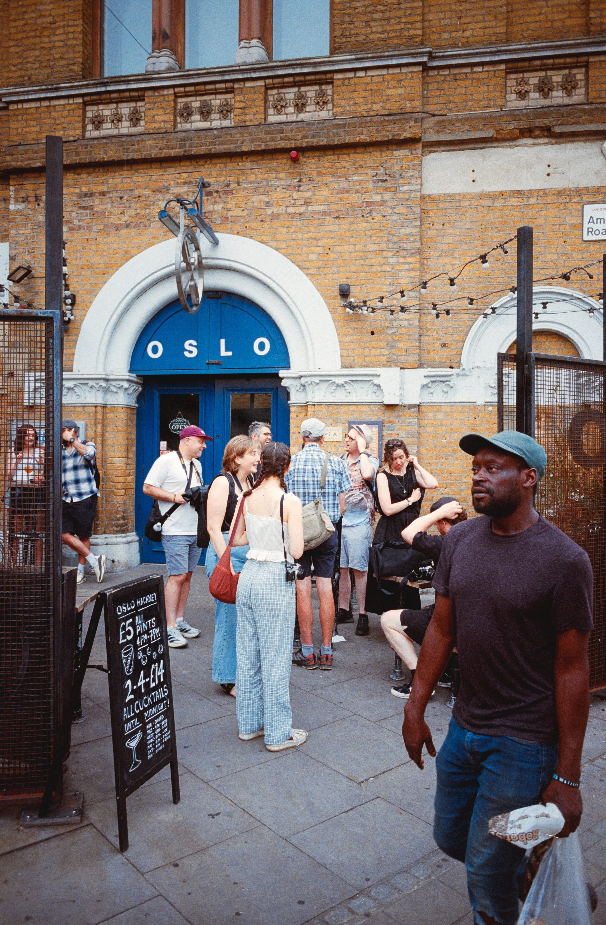 Analogue Wonderland Big Film PhotoWalk 2026-7.jpg