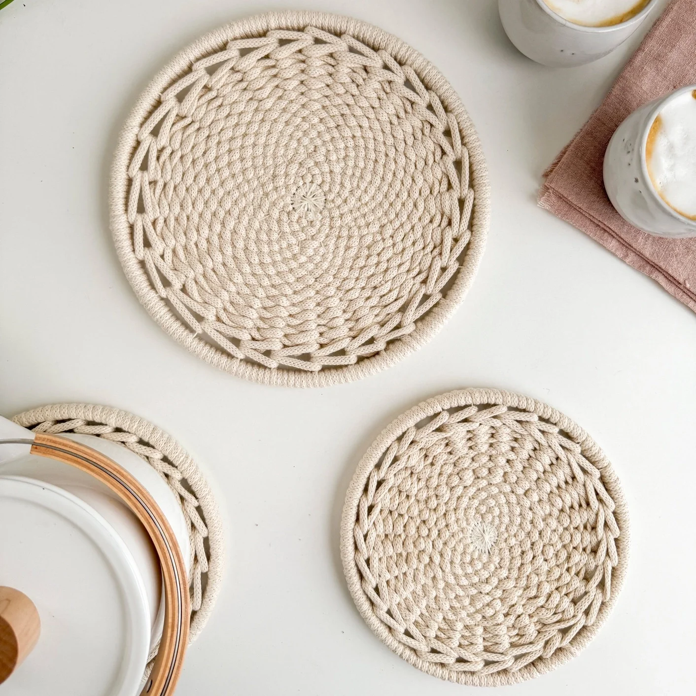 Avery Woven Trivet Kit (makes 2)