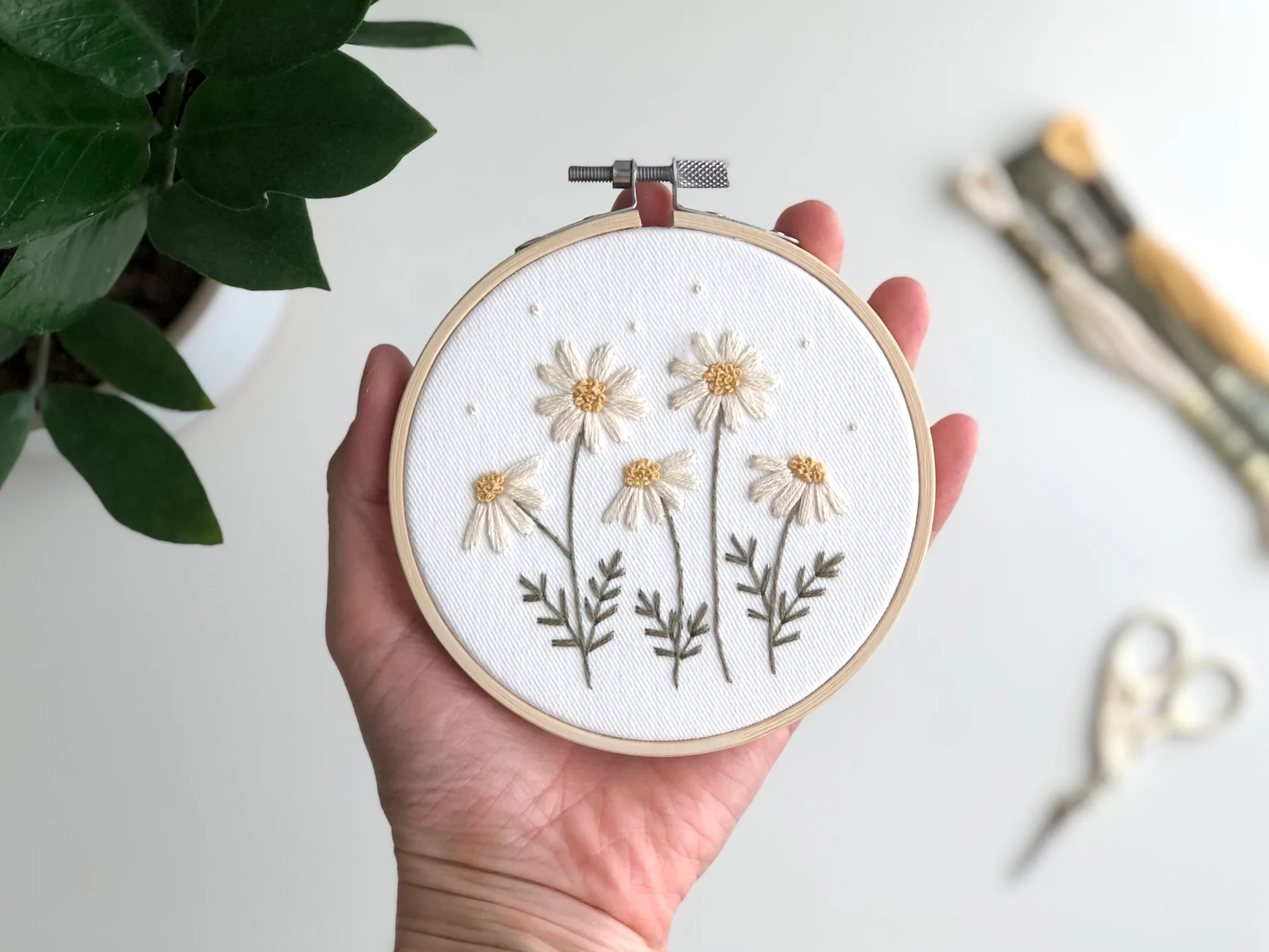 Daisies Embroidery Kit