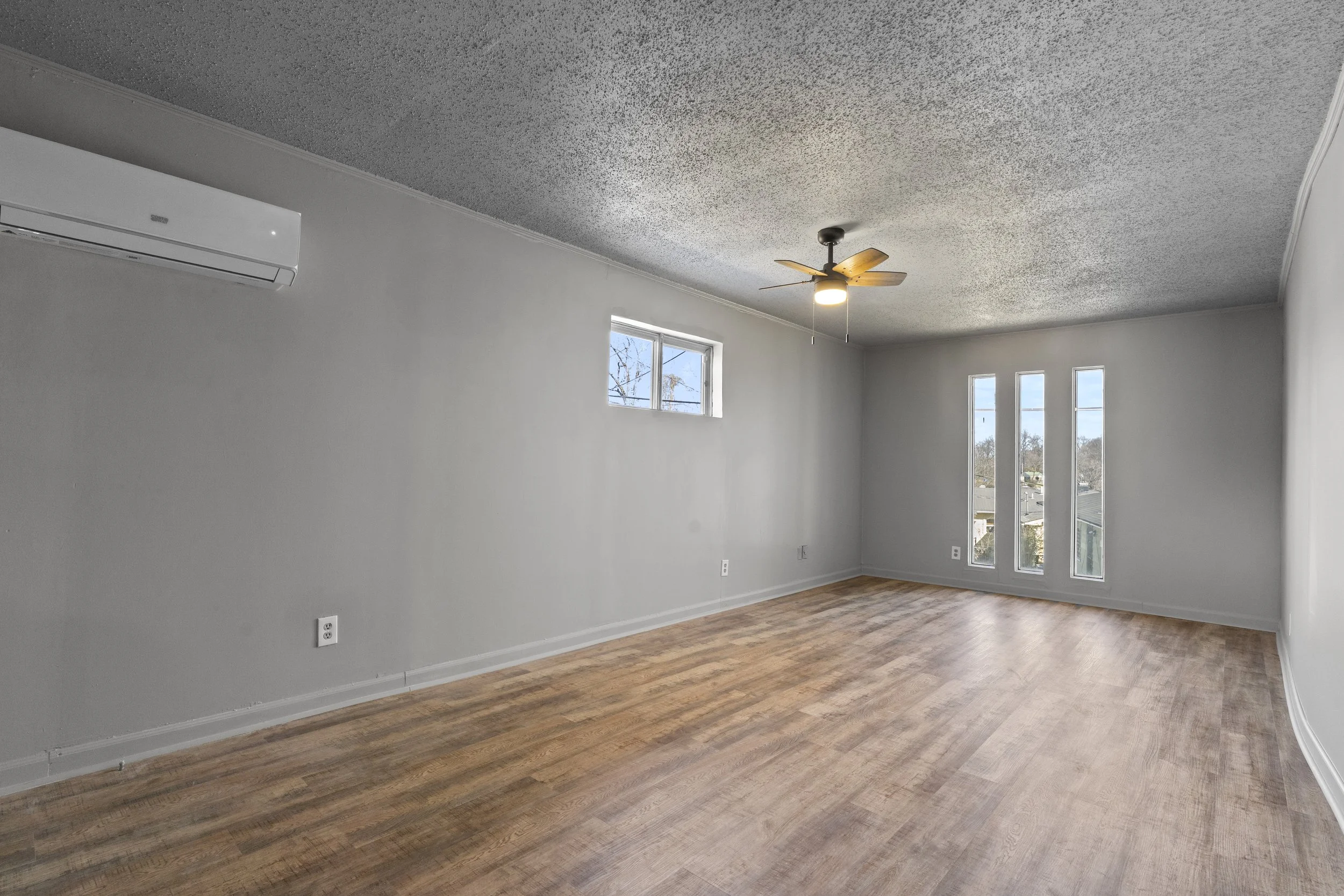 Biggest bedroom ever, mini split hvac, ceiling fan, vinyl plank floors. Freshly painted interior.